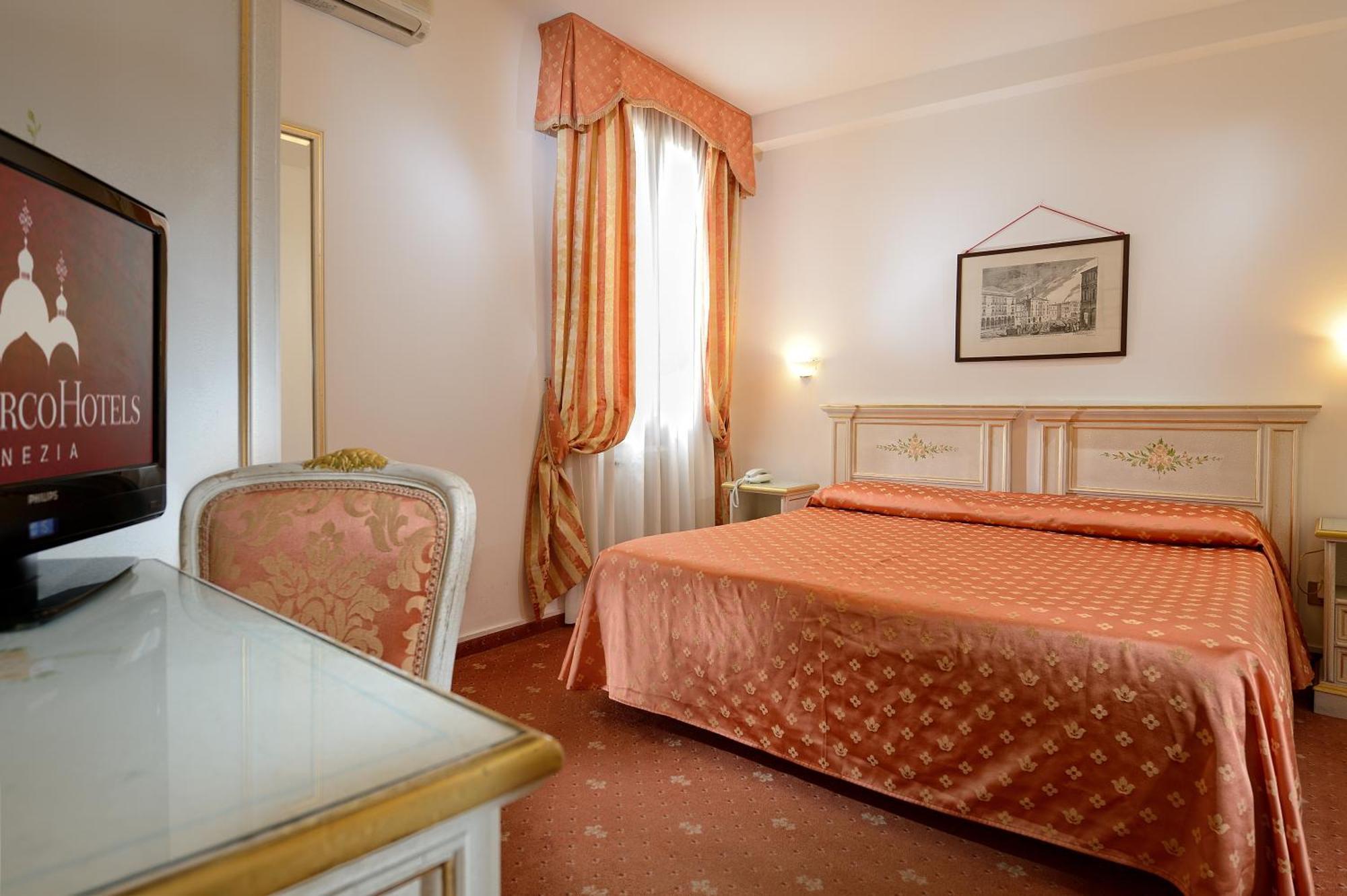 Classic Double or Twin Room,1209334099:JPEG