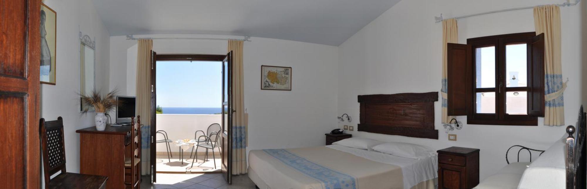 Deluxe Triple Room