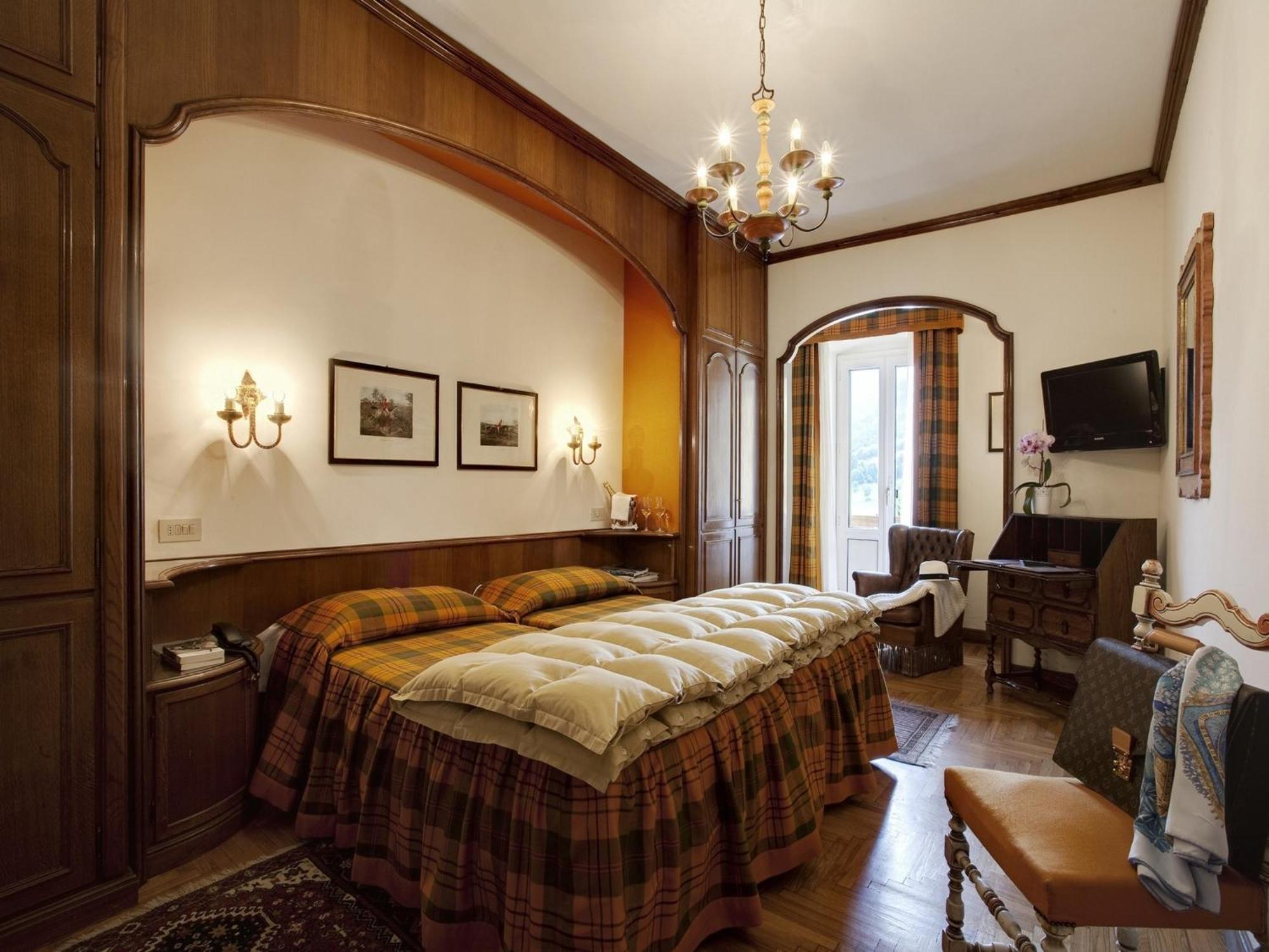 Standard Double Room,523760478:JPEG