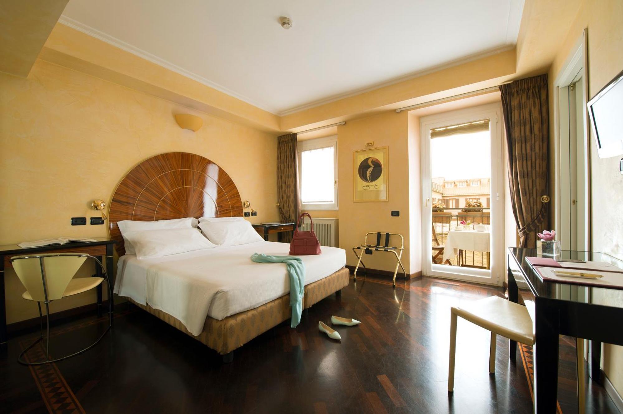 Deluxe Double Room with Balcony