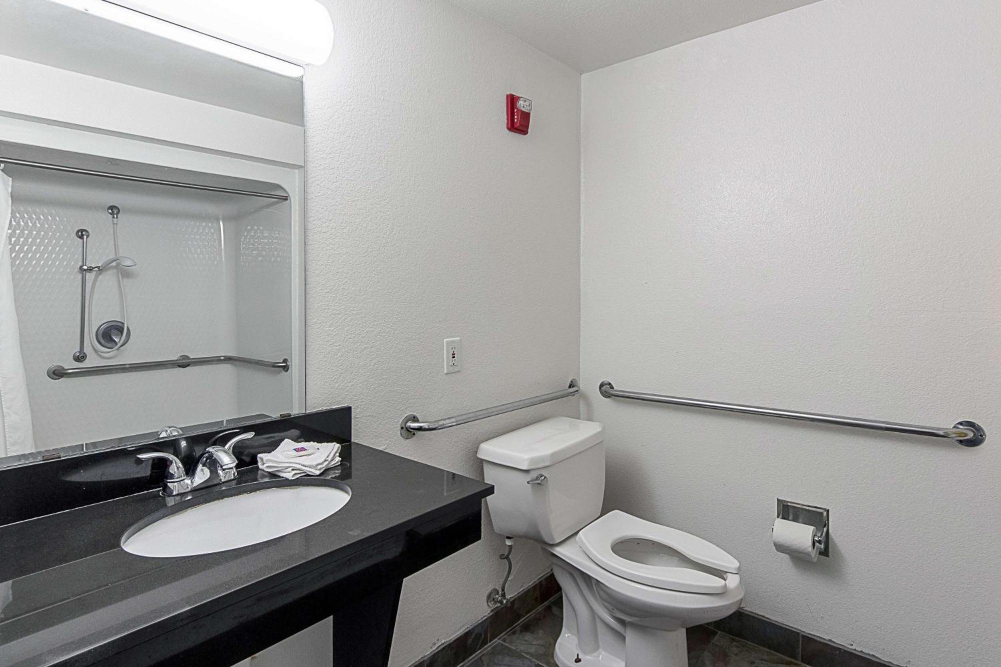 King Room Roll Shower Disability Access Non-Smoking