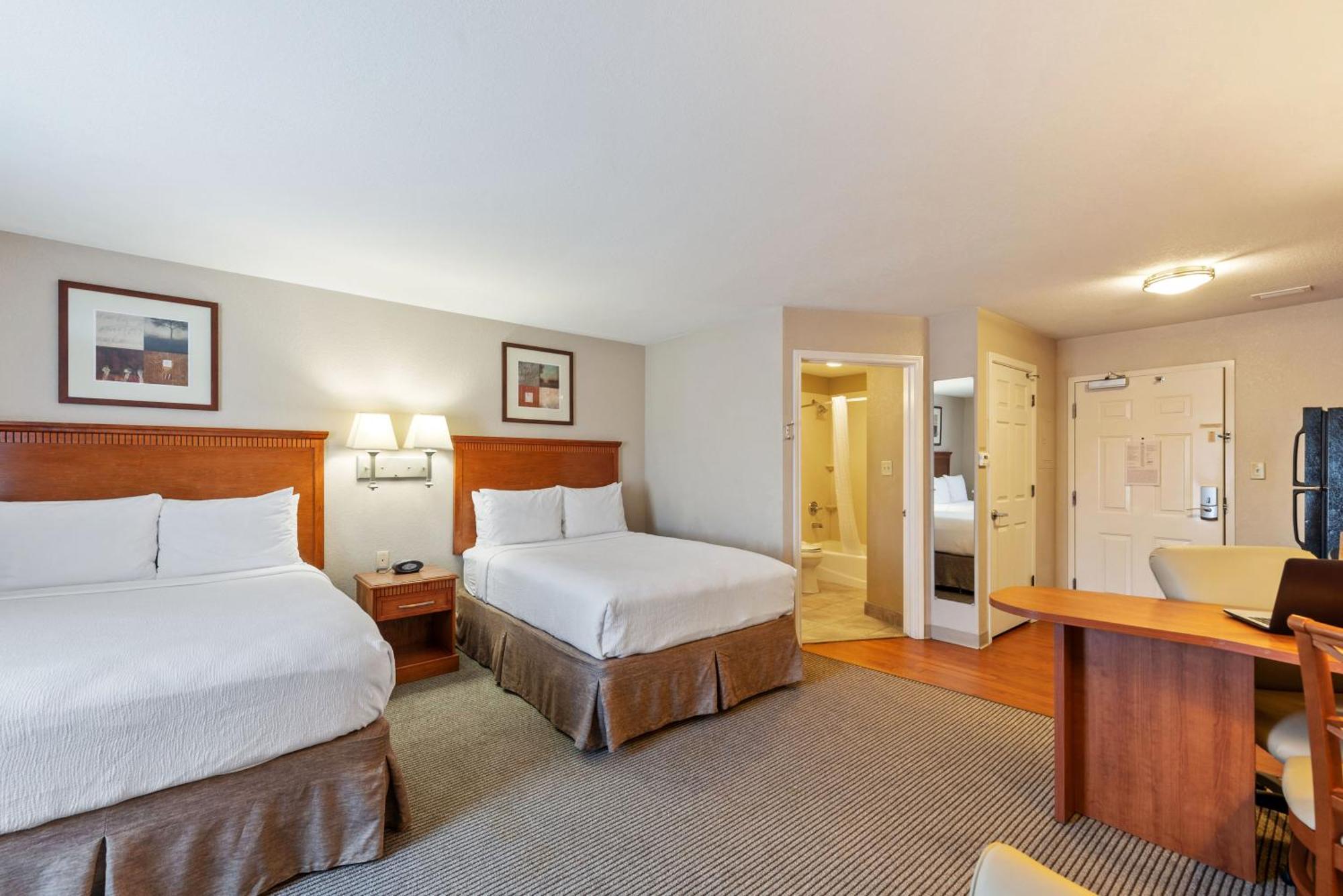 Studio Two Double Beds Non-Smoking
