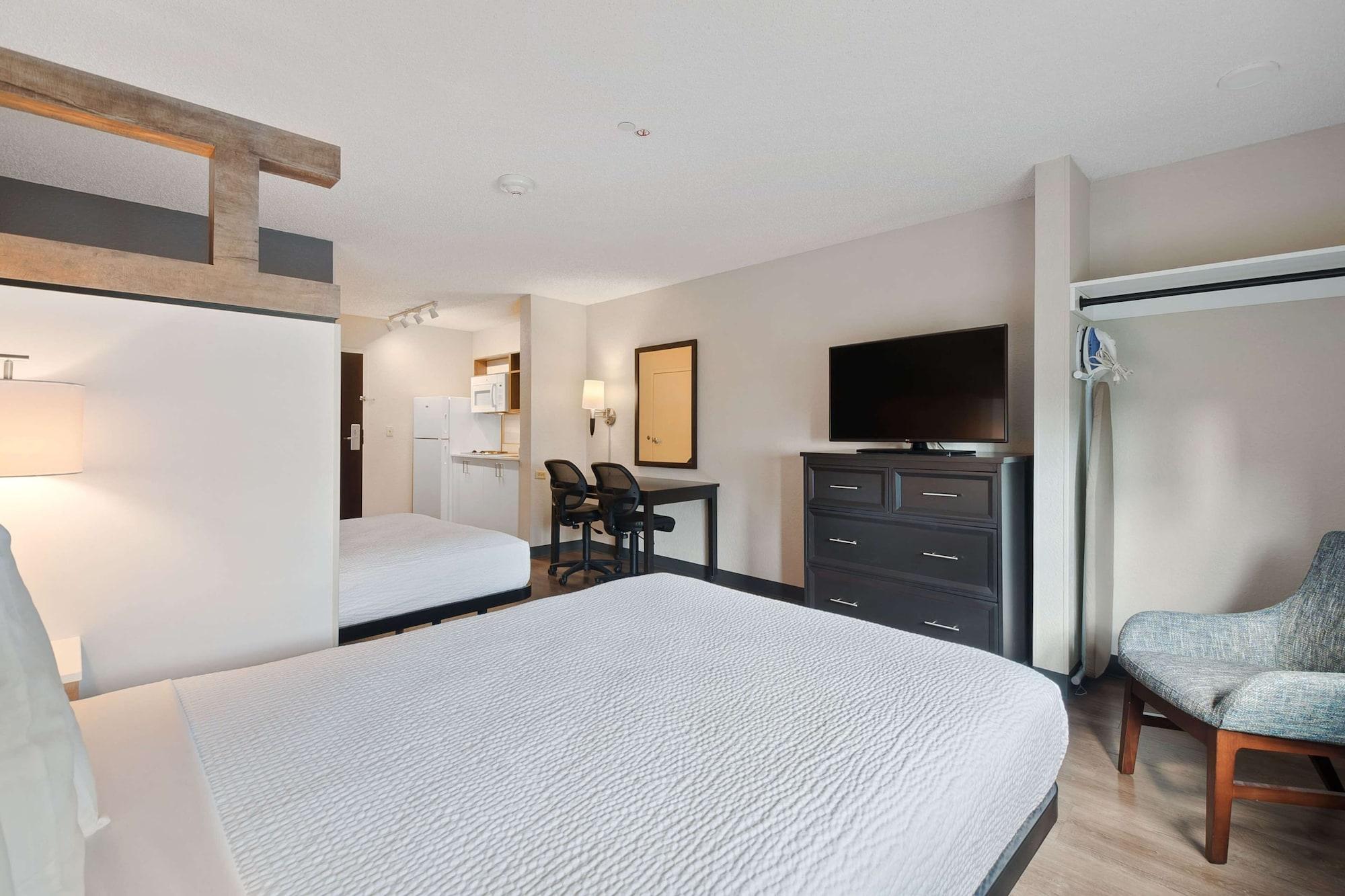 Superior Studio 2 Double Beds Non-Smoking Hearing Impaired