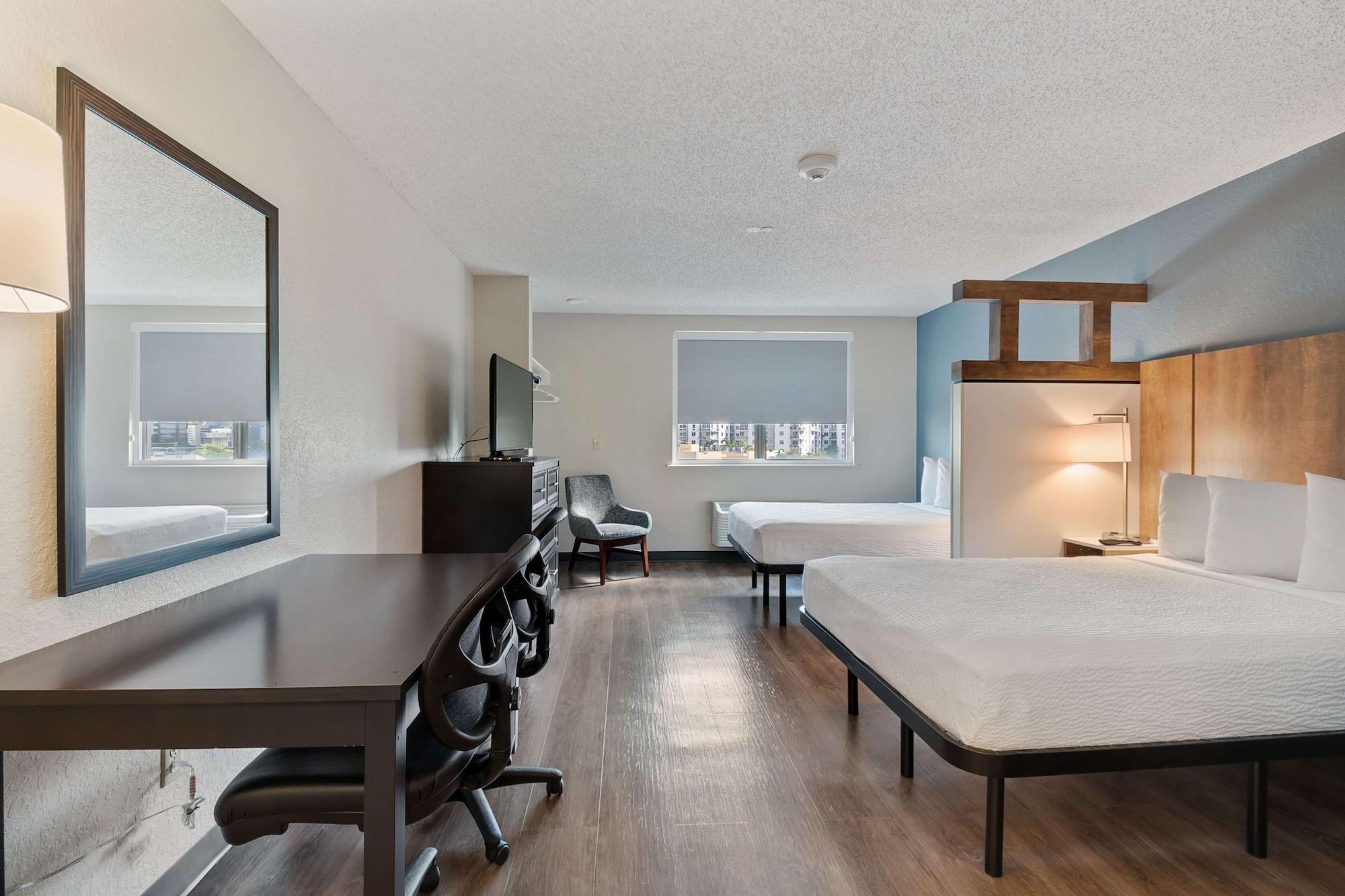 Superior Studio 2 Double Beds Non-Smoking Hearing Impaired