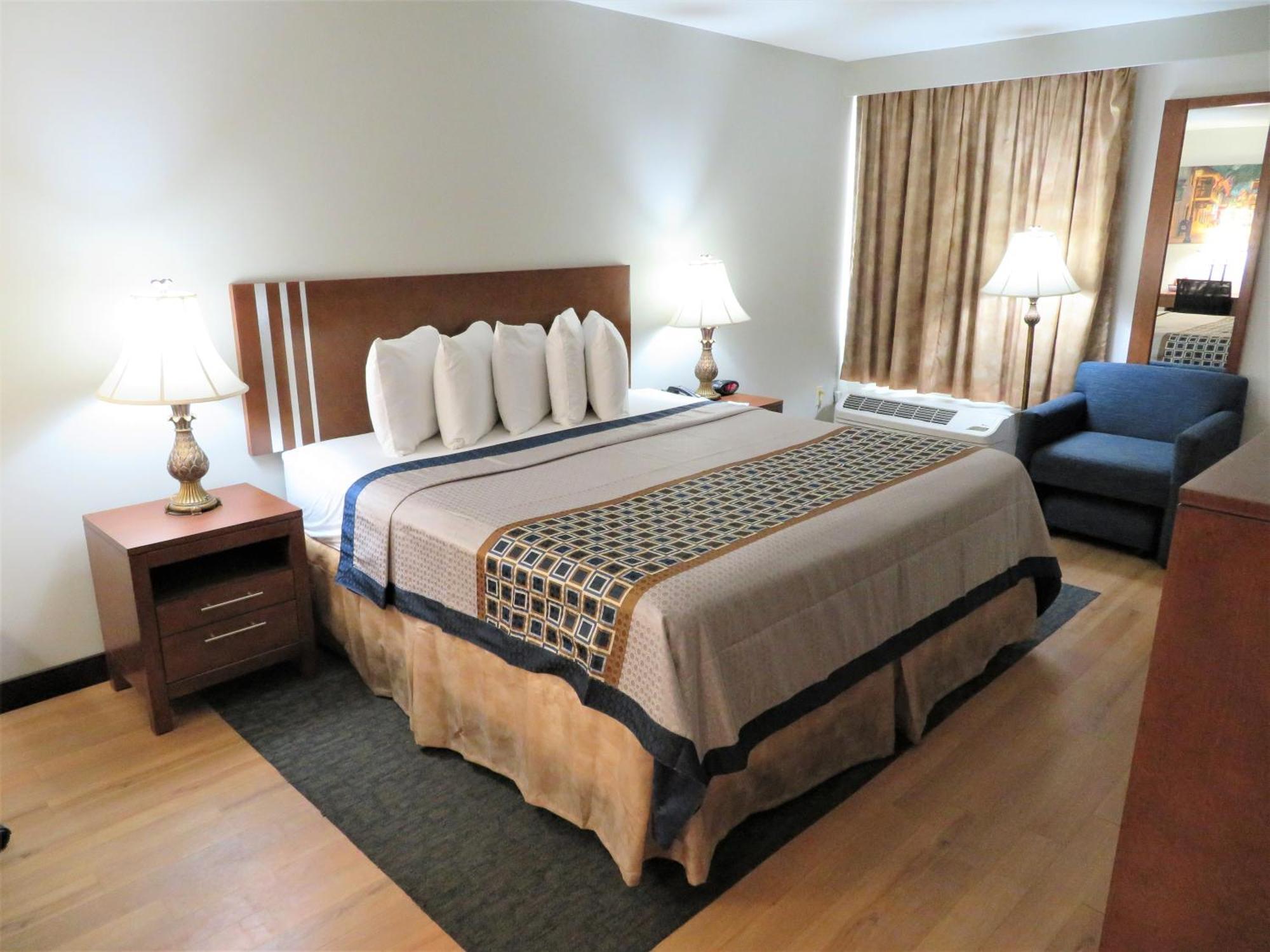 Deluxe King Room
