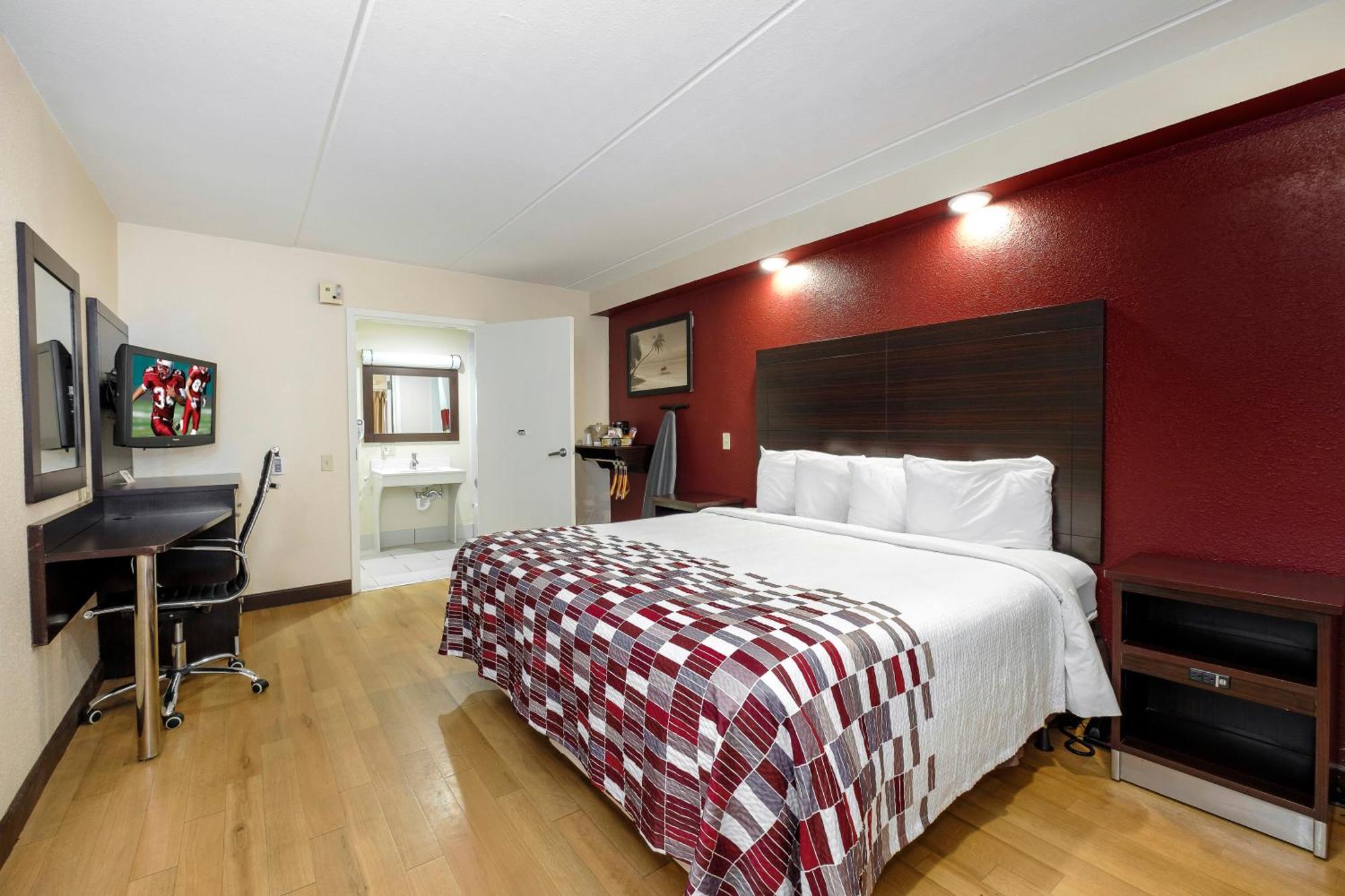 Standard King Room Disability Access Non-Smoking