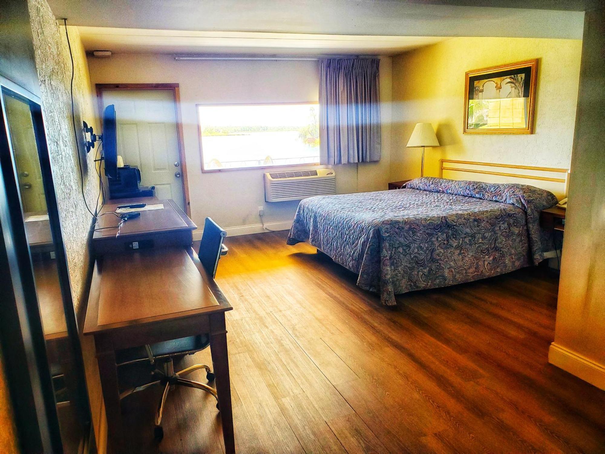 King Room