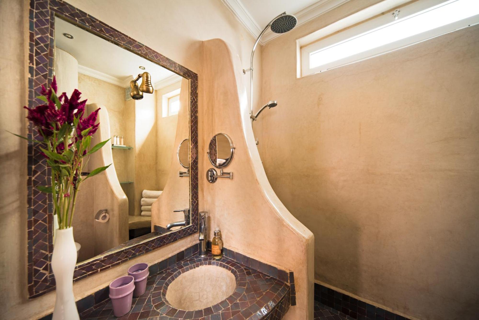 Deluxe Double Room Purple Haze