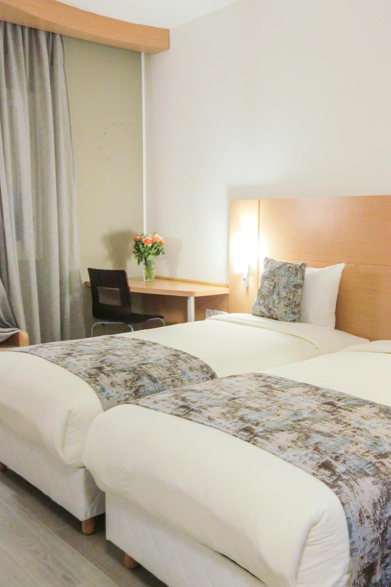 Twin Room with Pool View
