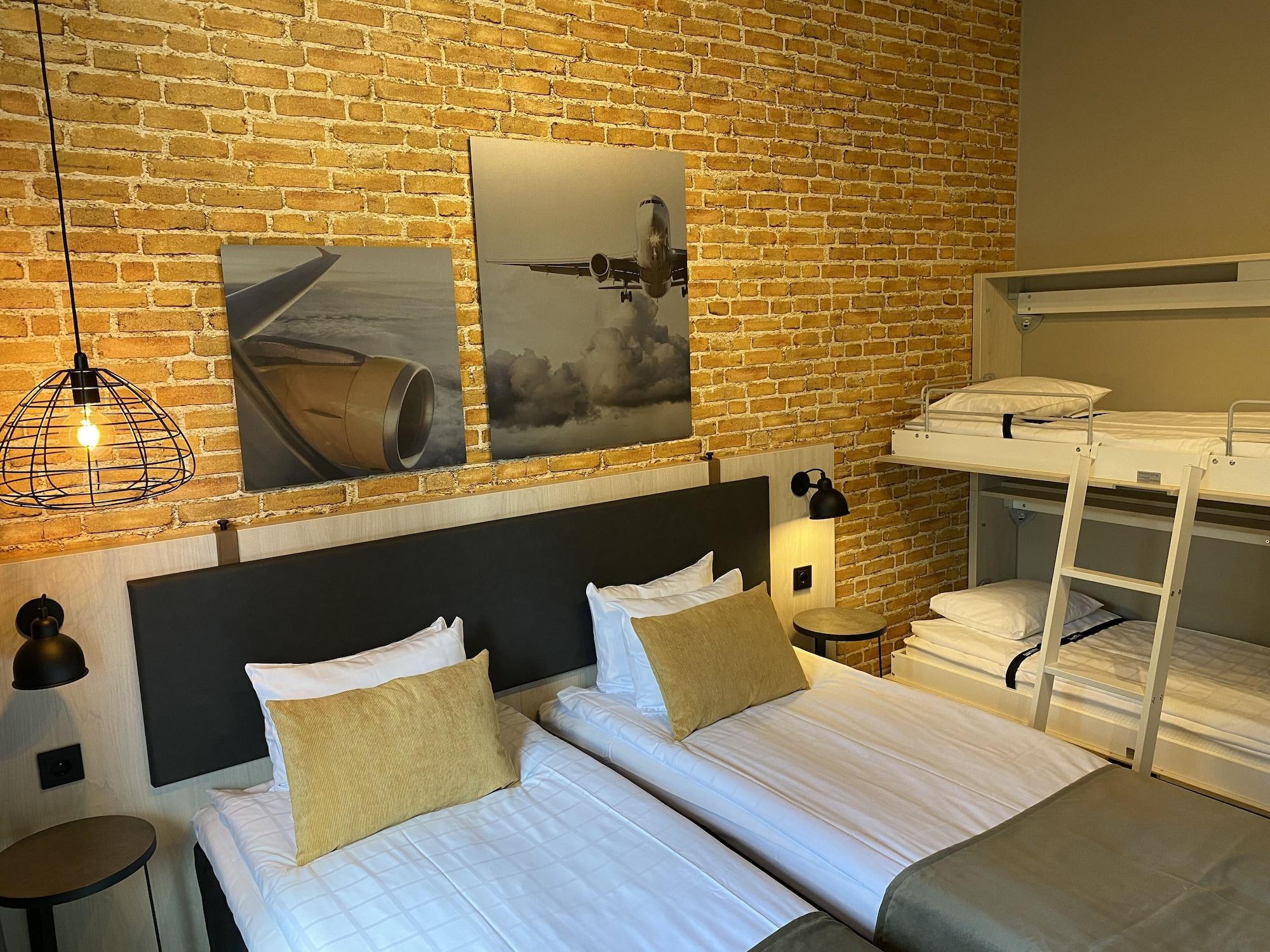 Economy Family Room