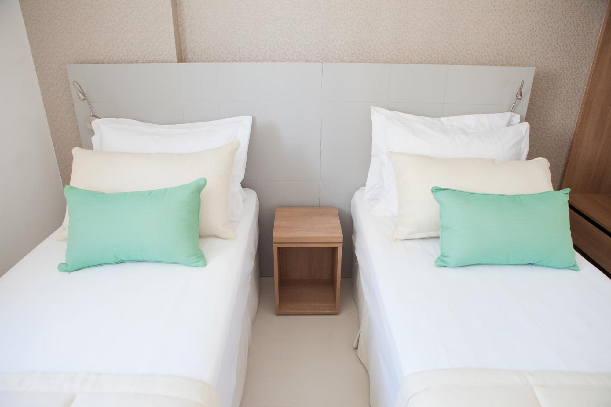 Standard Twin - 2 Camas Solteiro