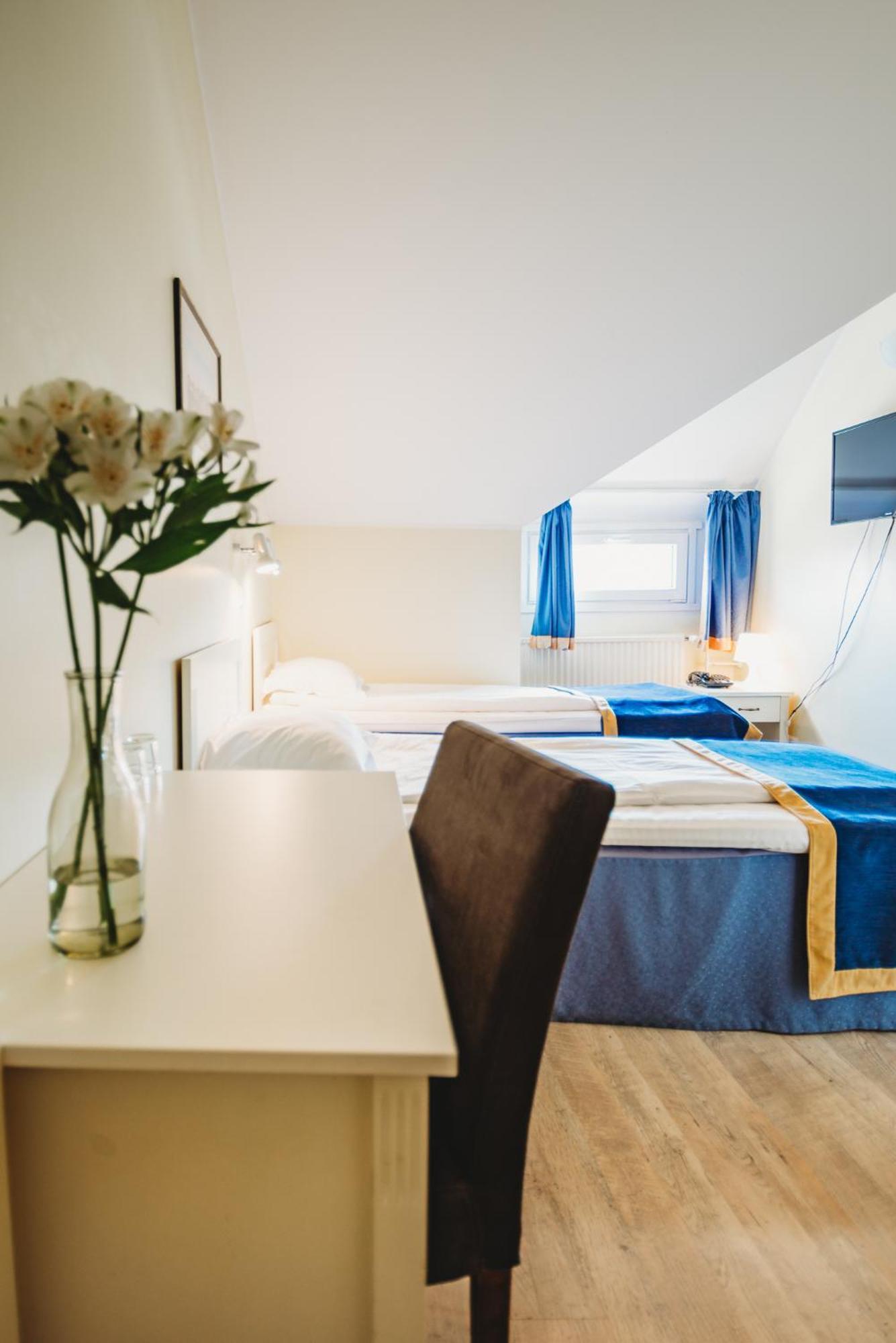 Economy Twin Room