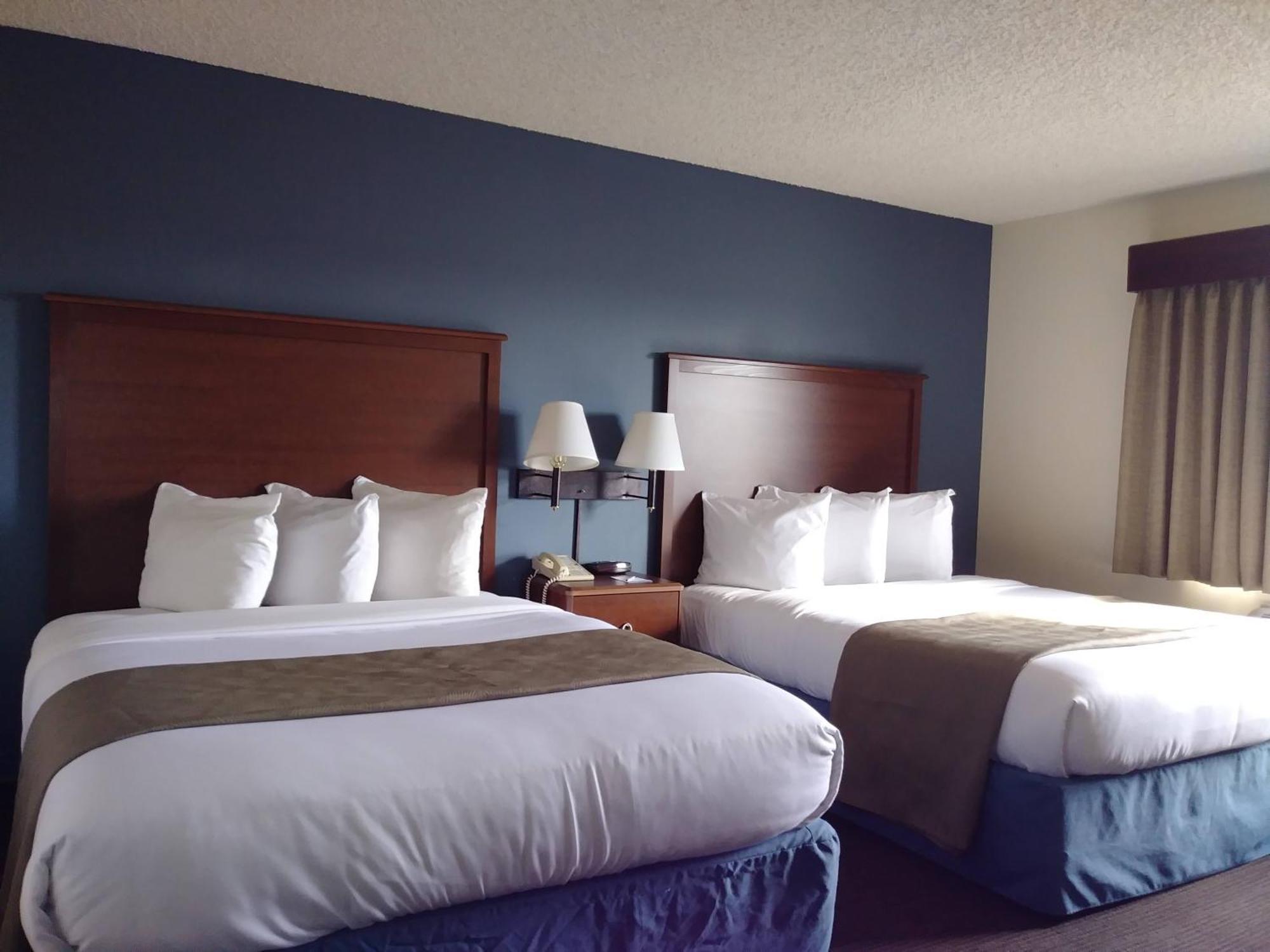Executive Queen Room with Two Queen Beds - Non-Smoking