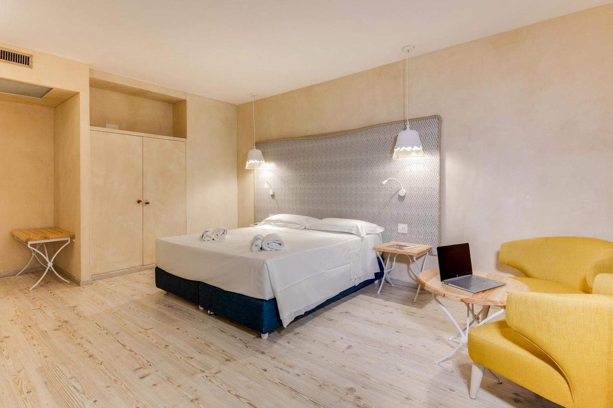Classic Triple Room