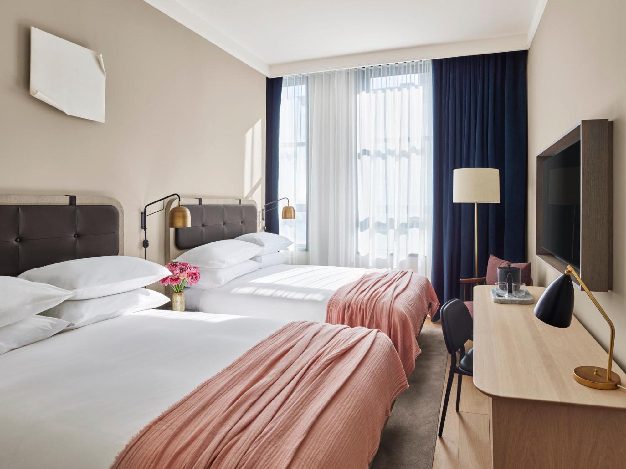 Tweepersoonskamer met 2 Tweepersoonsbedden