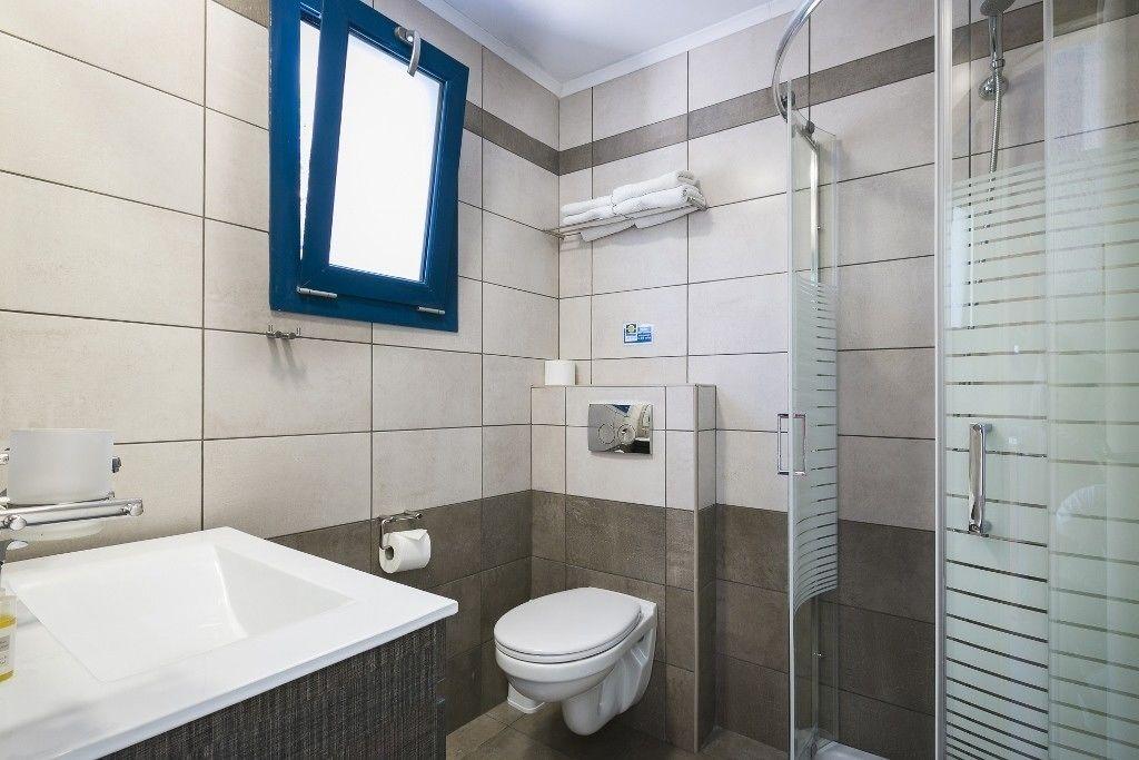 Deluxe Two Bedroom Apartment with a Panoramic Sea View