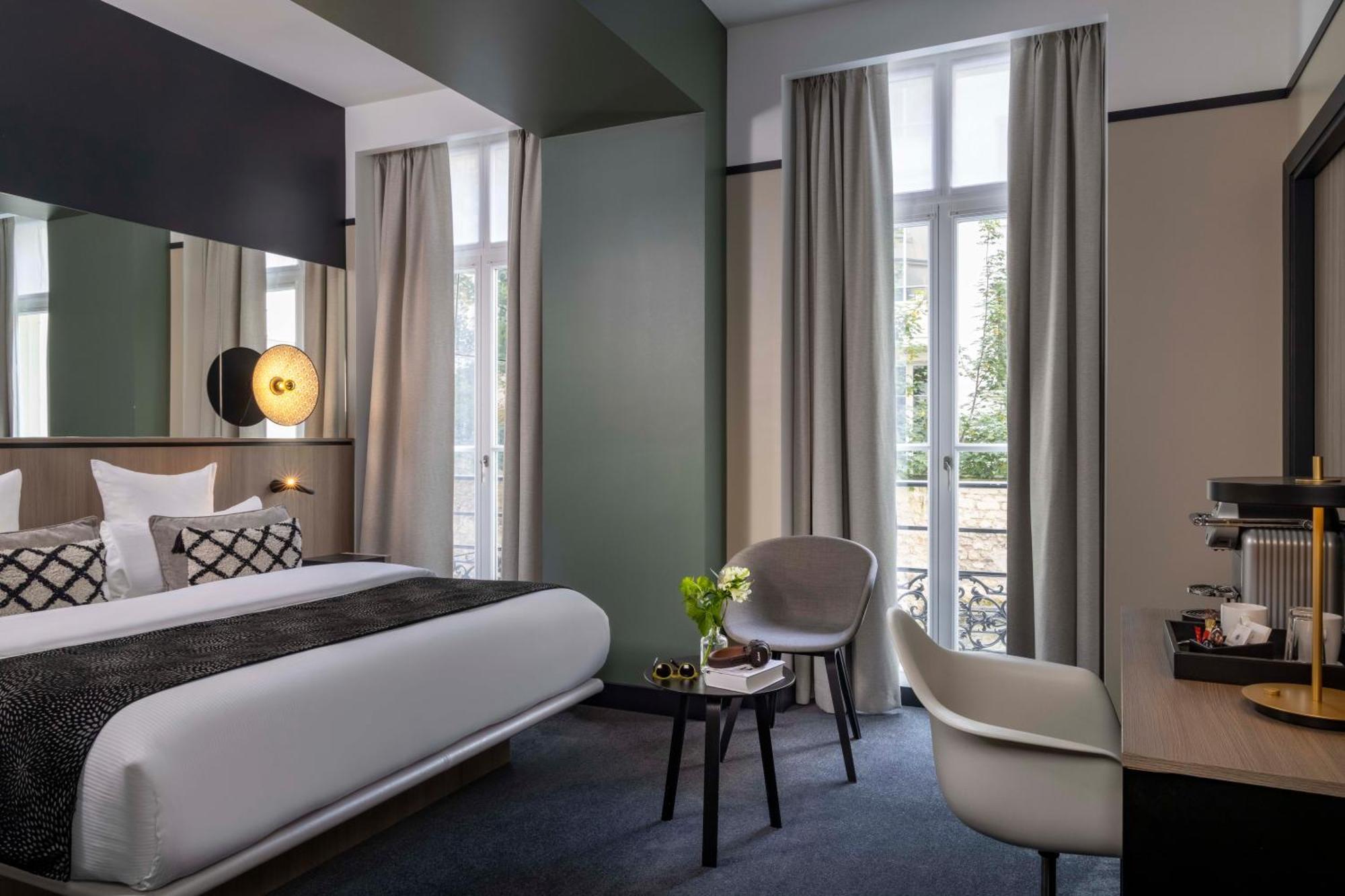 Executive Room