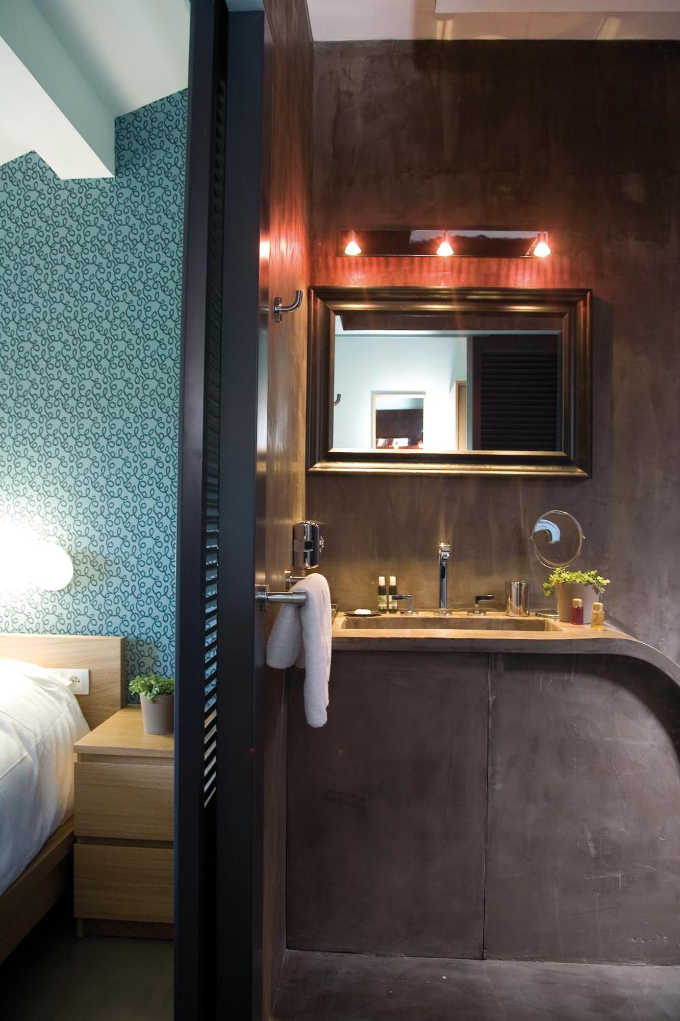 Superior Double Room,1215202543:JPEG