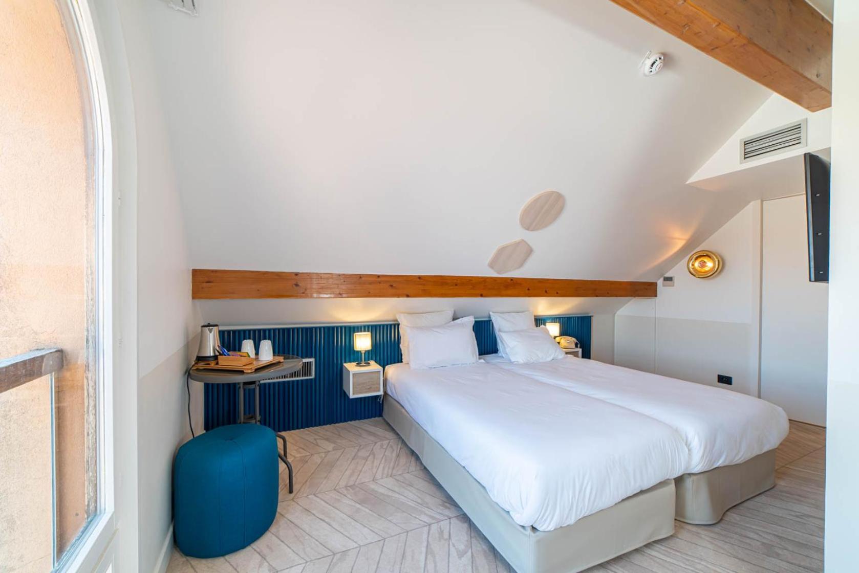 Premium Twin Room