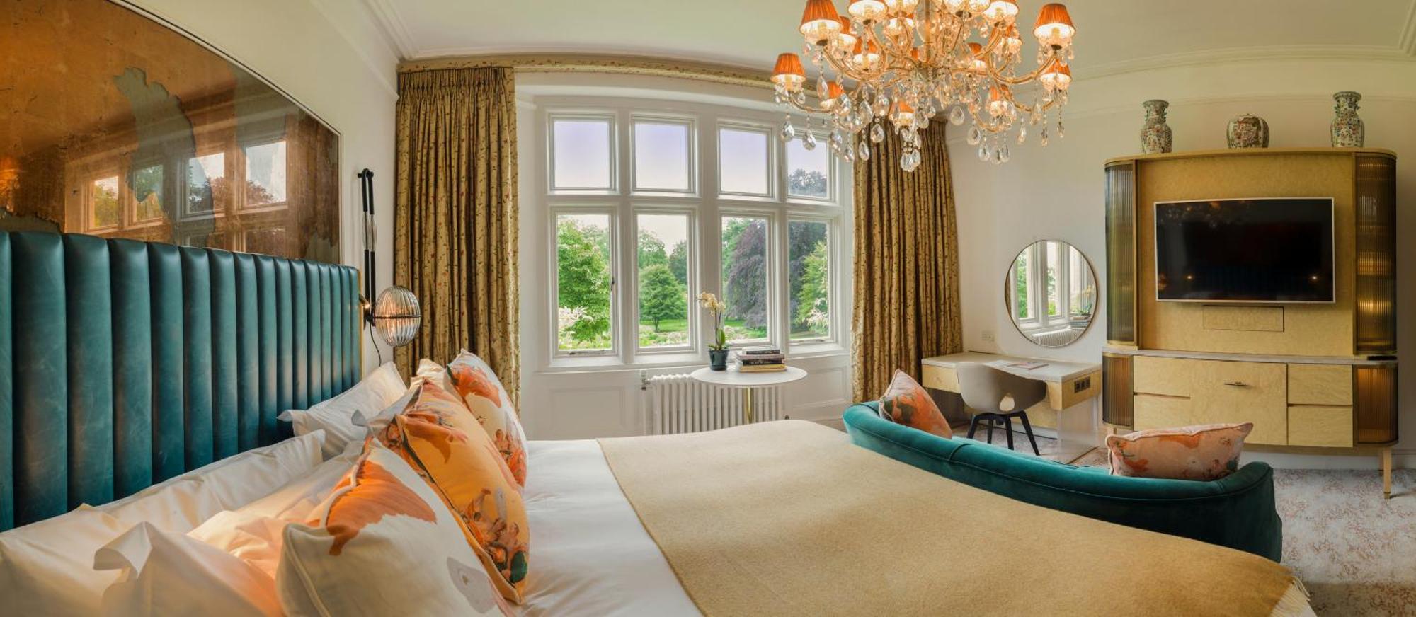 Marvellous Room