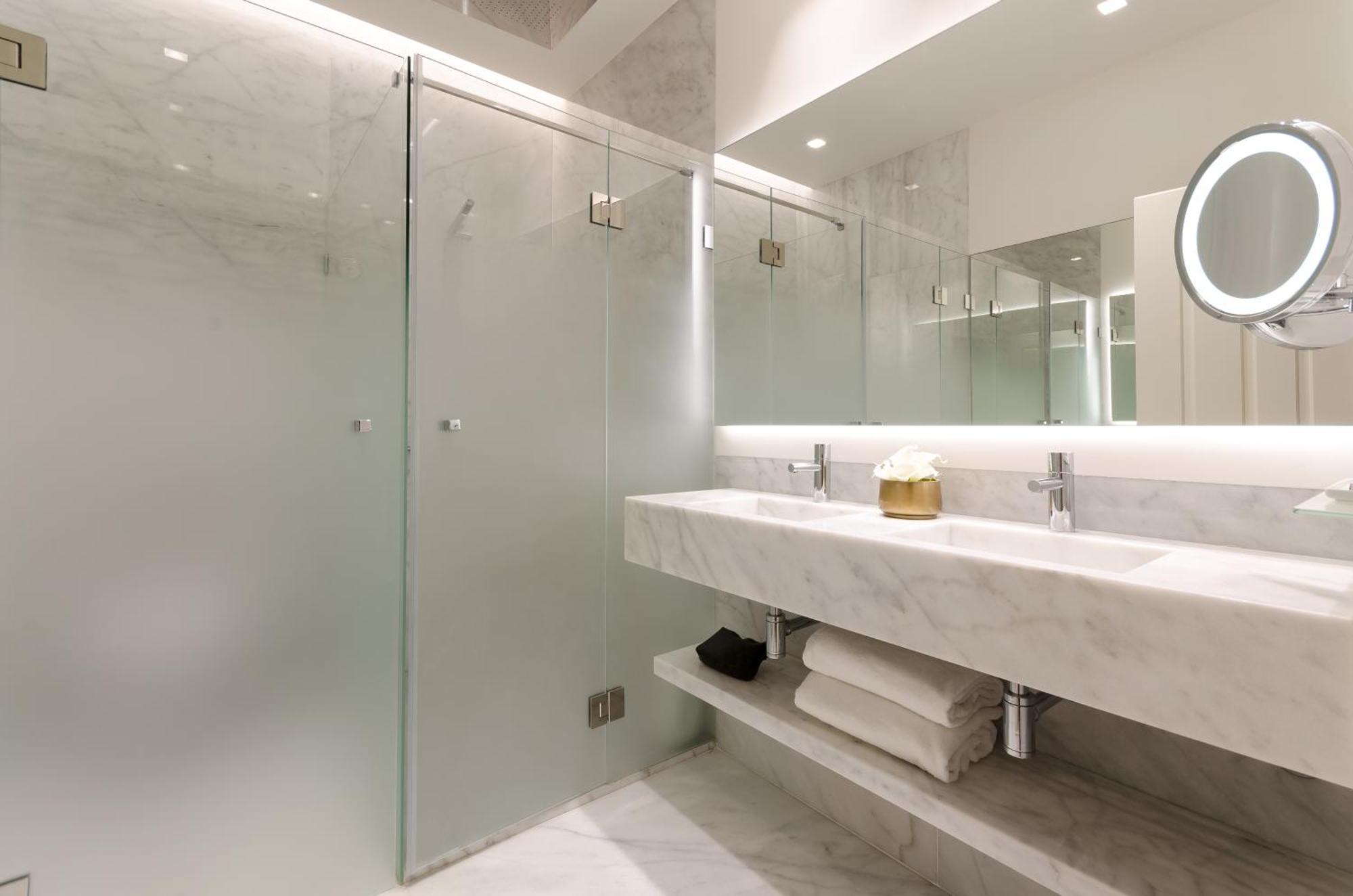 Premium Double or Twin Room City View