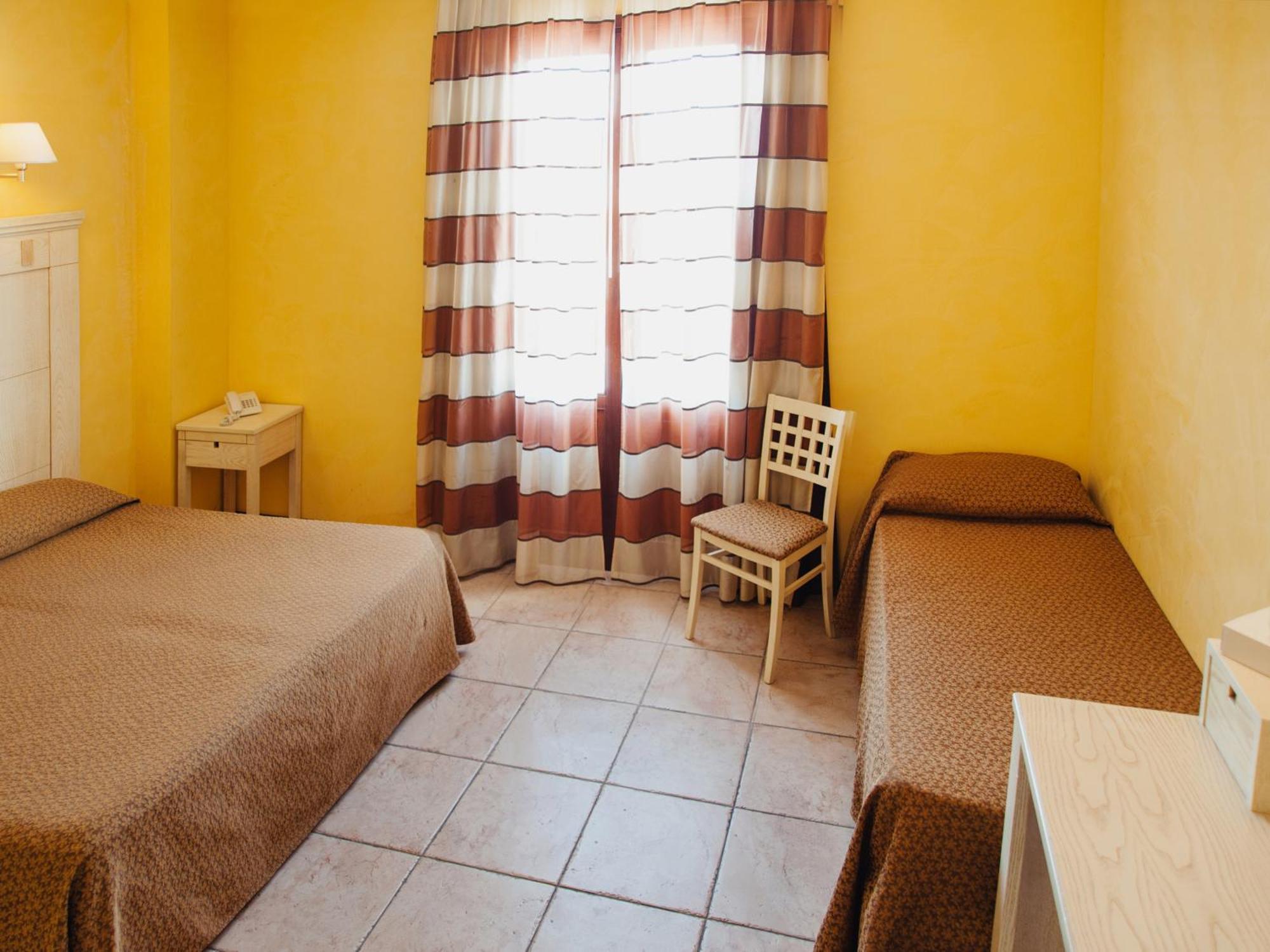 Triple Room