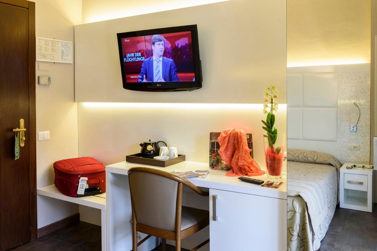 Double Room,1544220553:JPEG