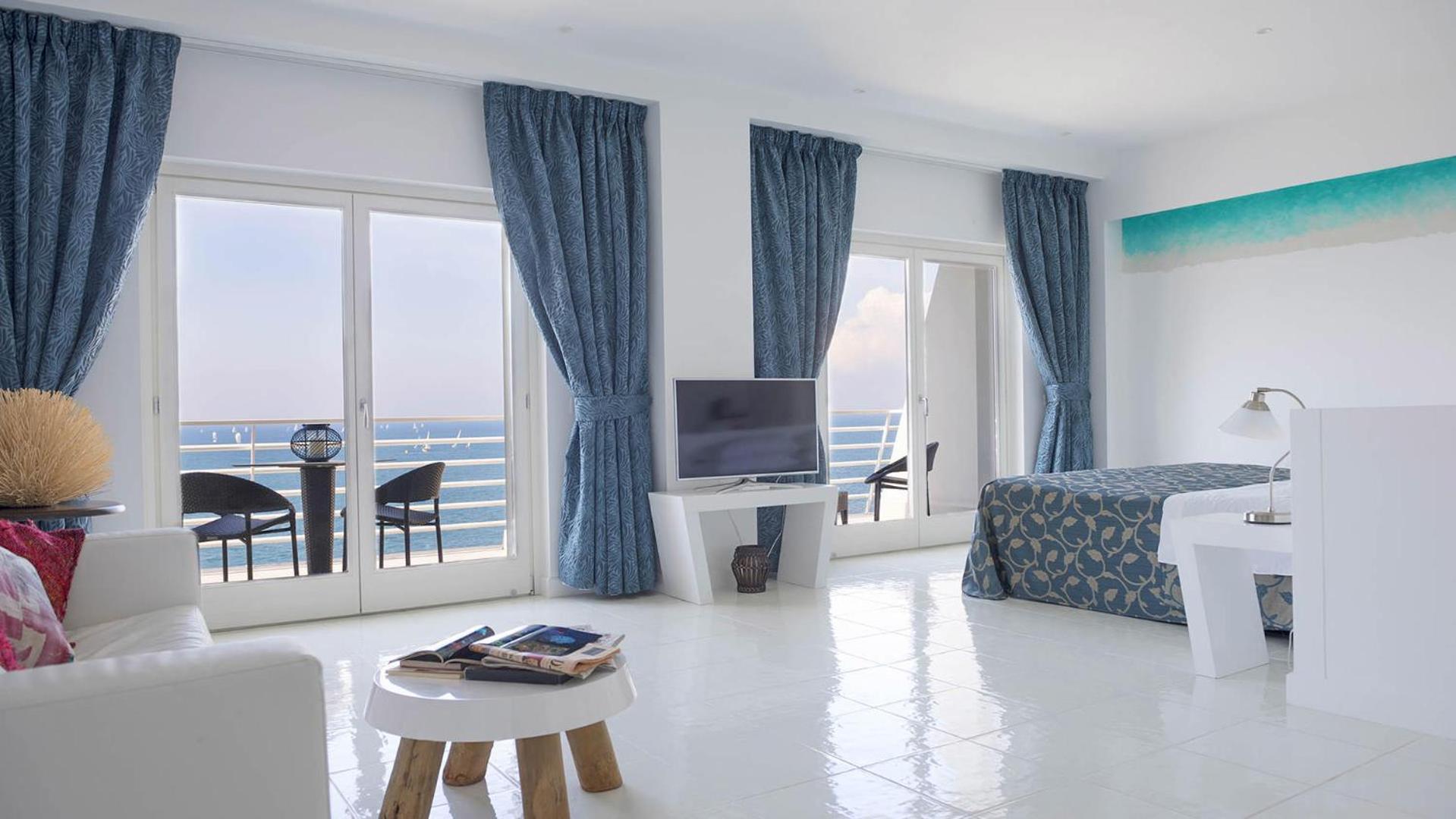 Deluxe Junior Suite