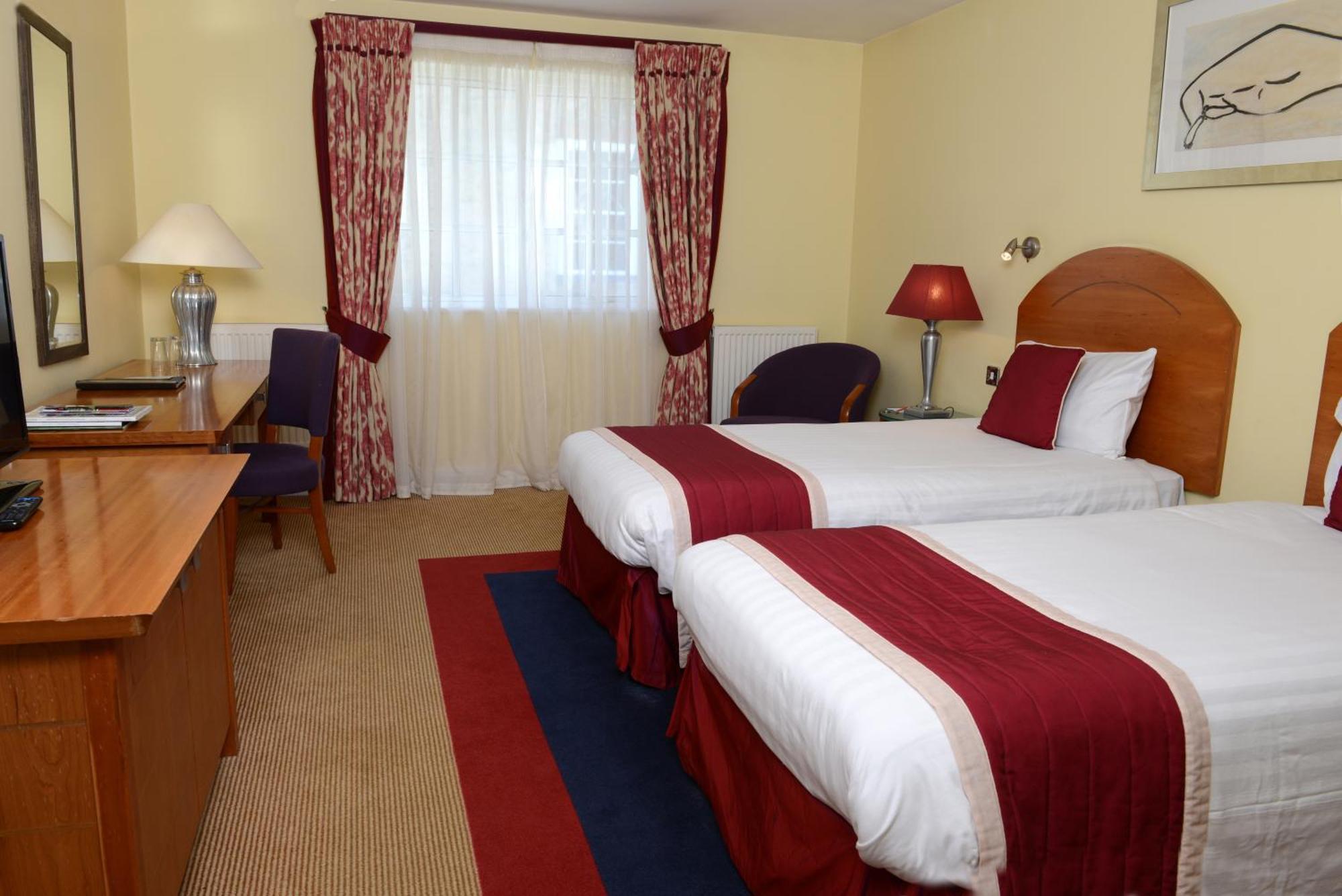 Superior Twin Room - Non-Smoking
