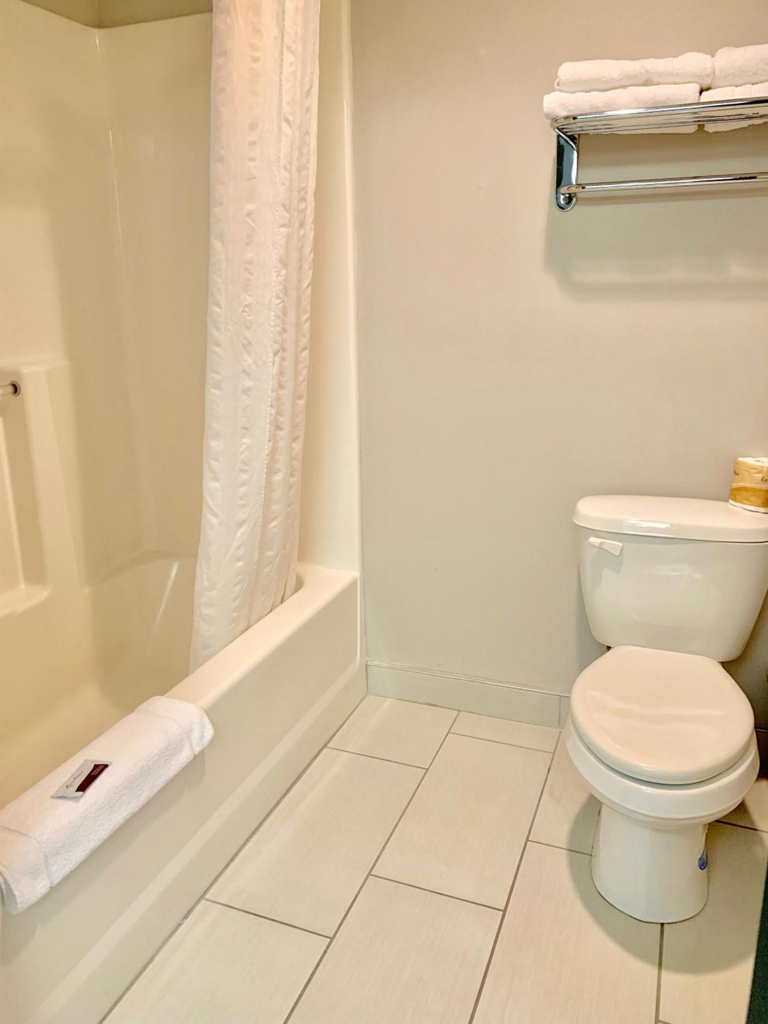 Queen Suite with Two Queen Beds