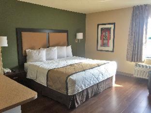 1 King Bed | Mob Acc RI Shwr Ste Nsmk Ktchn
