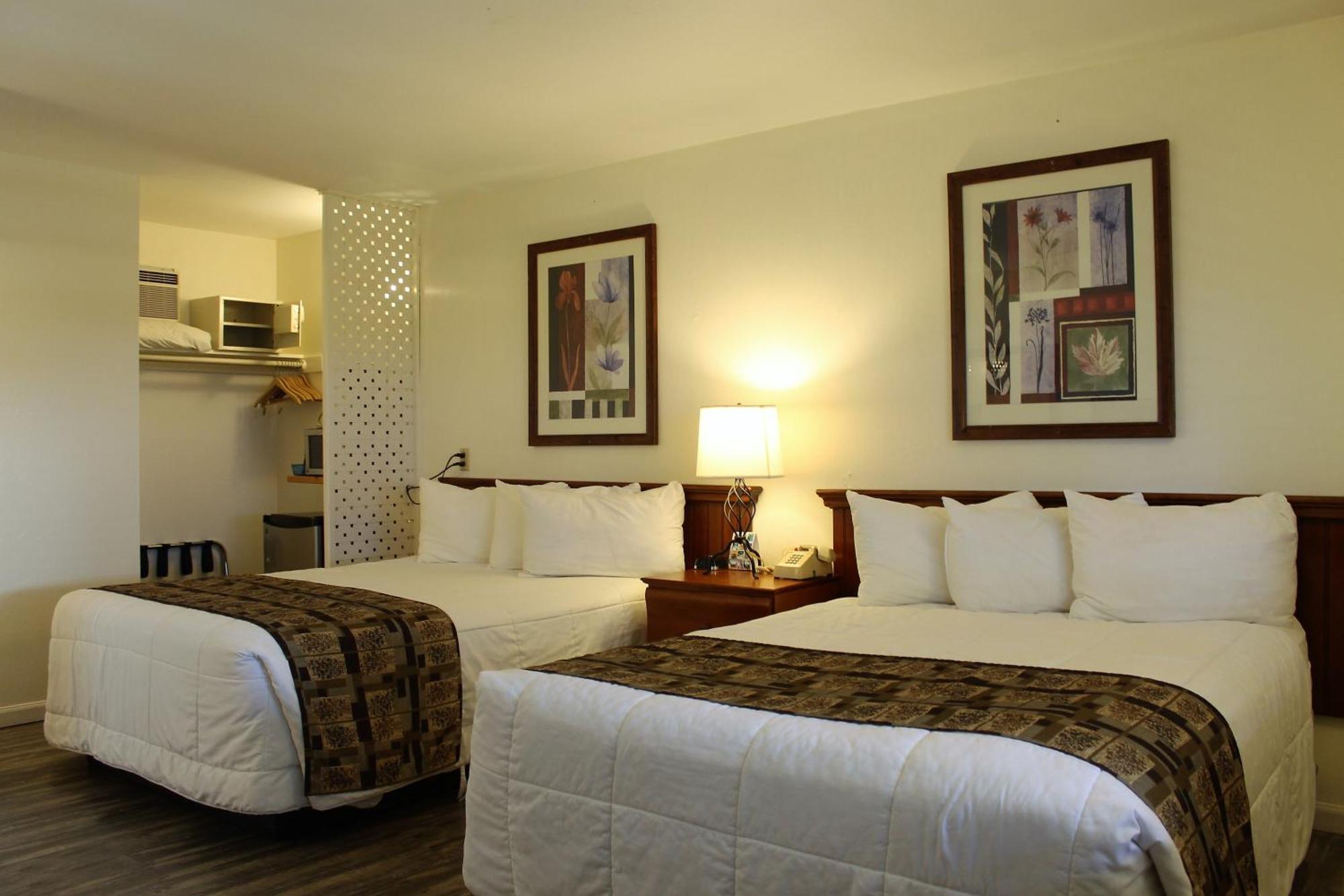 Queen Room Two Queen Beds