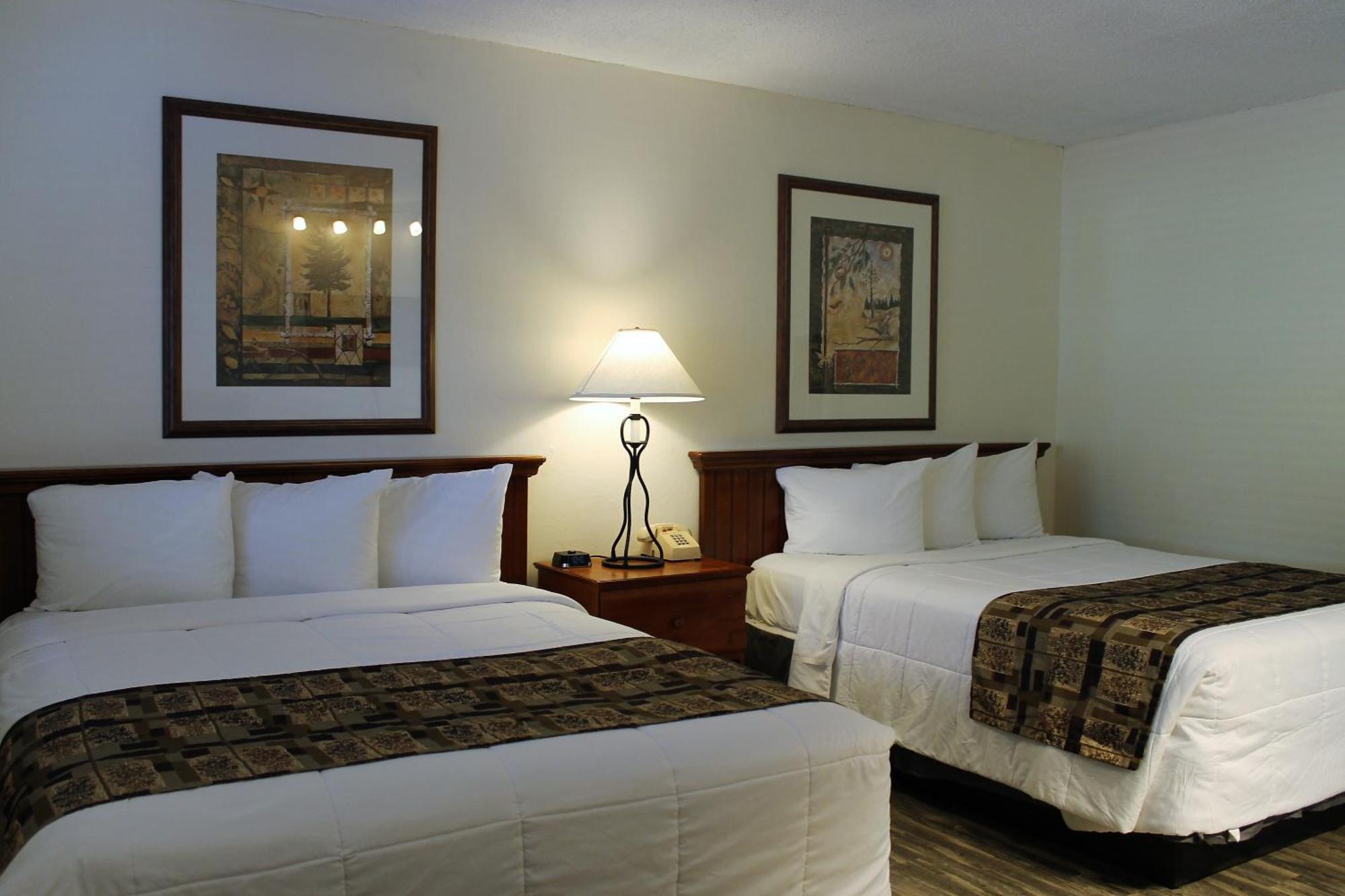 Queen Room Two Queen Beds