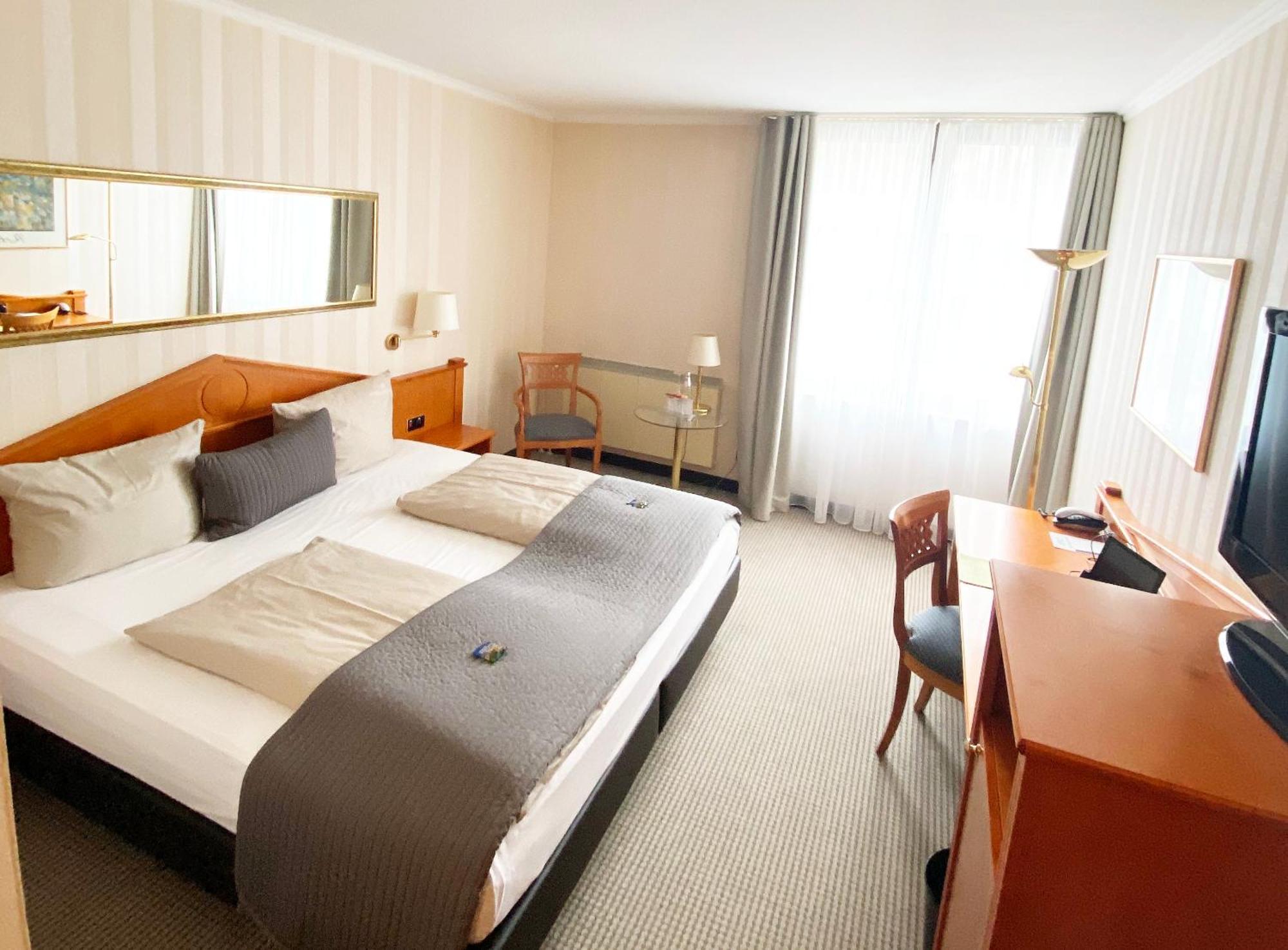 Standard Doppelzimmer teilweise mit Balkon