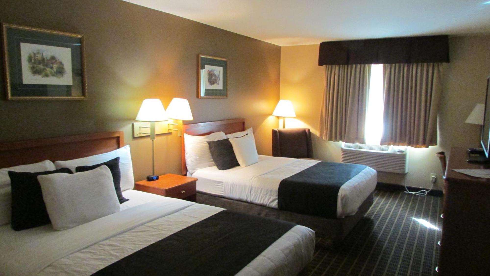 Queen Room Two Queen Beds