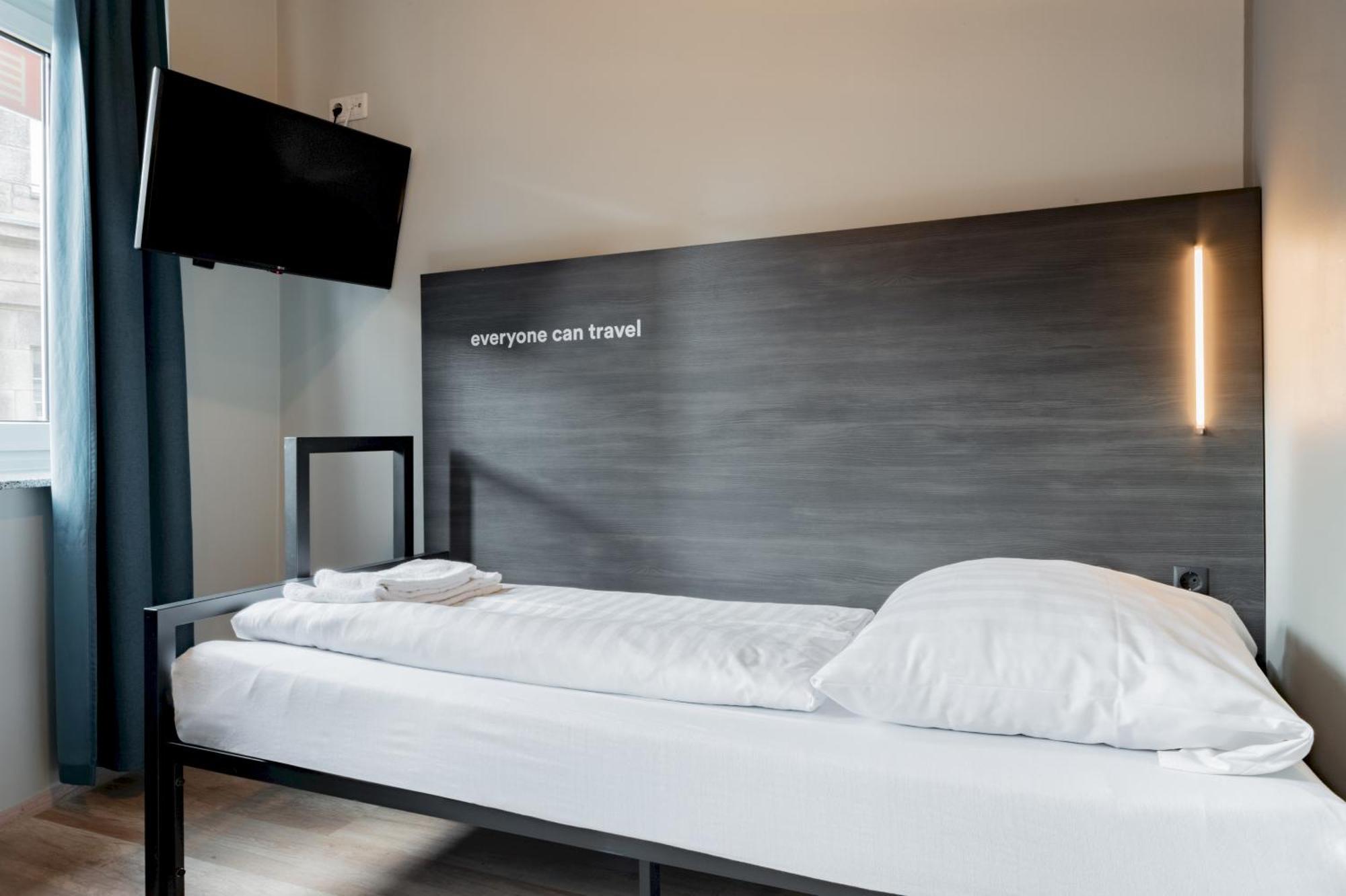 Single Room,1219203175:JPEG