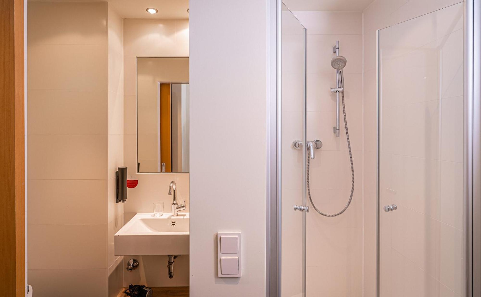 Economy Single Room