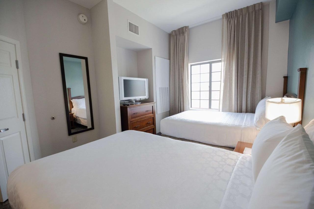 One-Bedroom Suite Two Double Beds