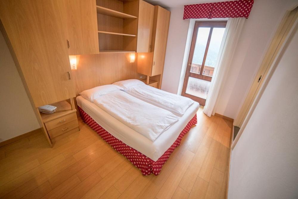 Double or Twin Room,1219900861:JPEG