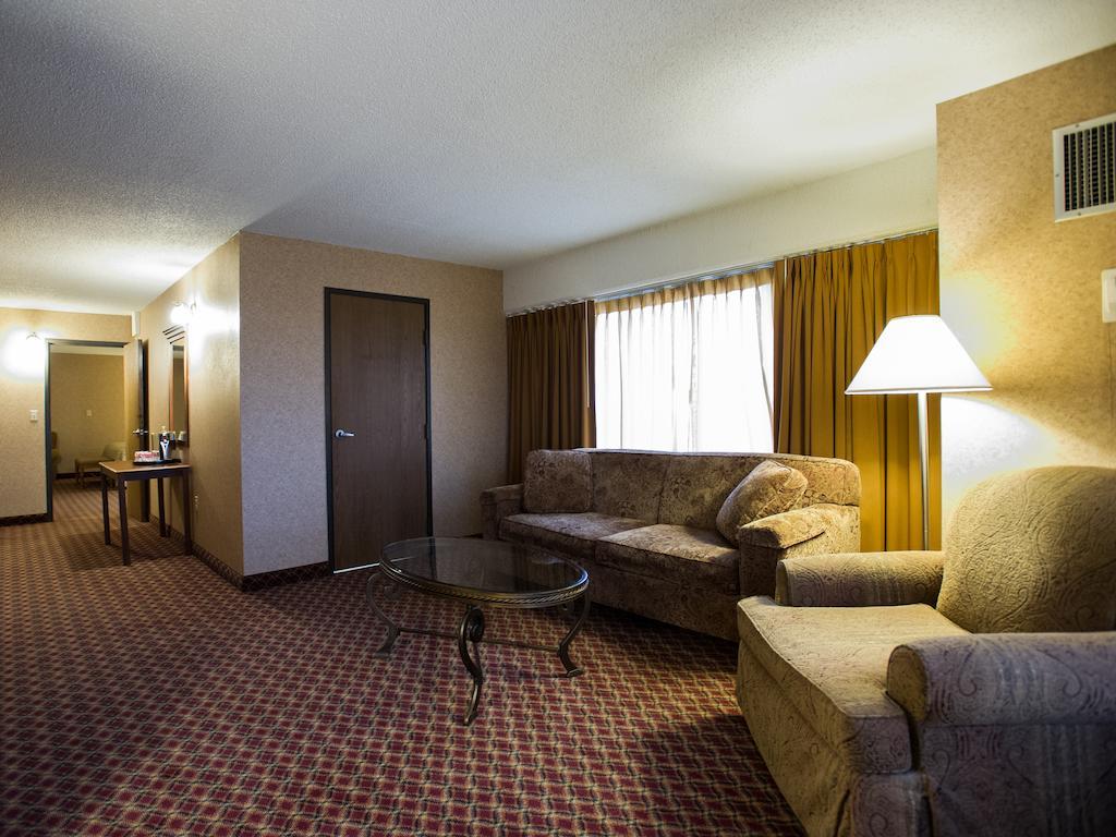 One Bedroom King Suite Non Smoking