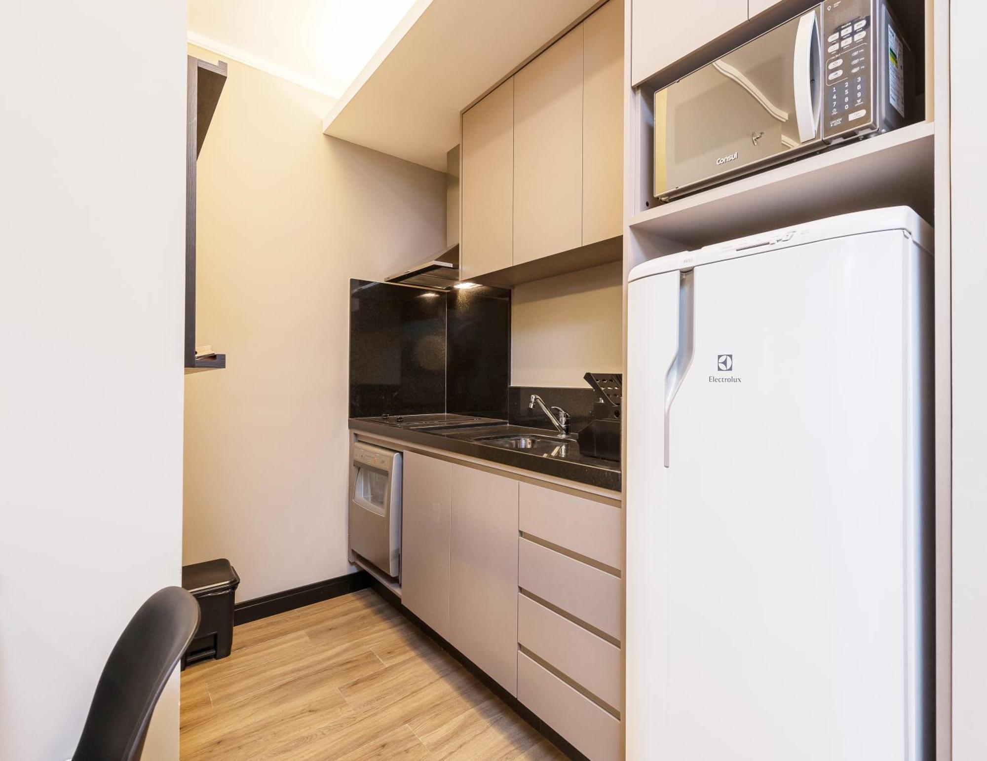 Superior Triple Room with Queen-size Bed