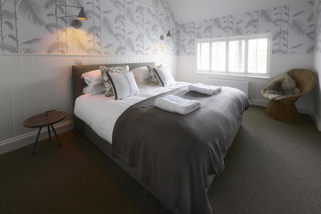 Standard Double or Twin Room,122168584:JPEG