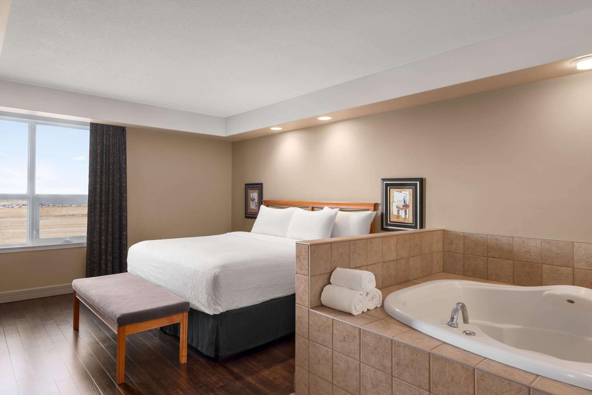 1 King Bed, One-Bedroom, Presidential Suite, Non-Smoking