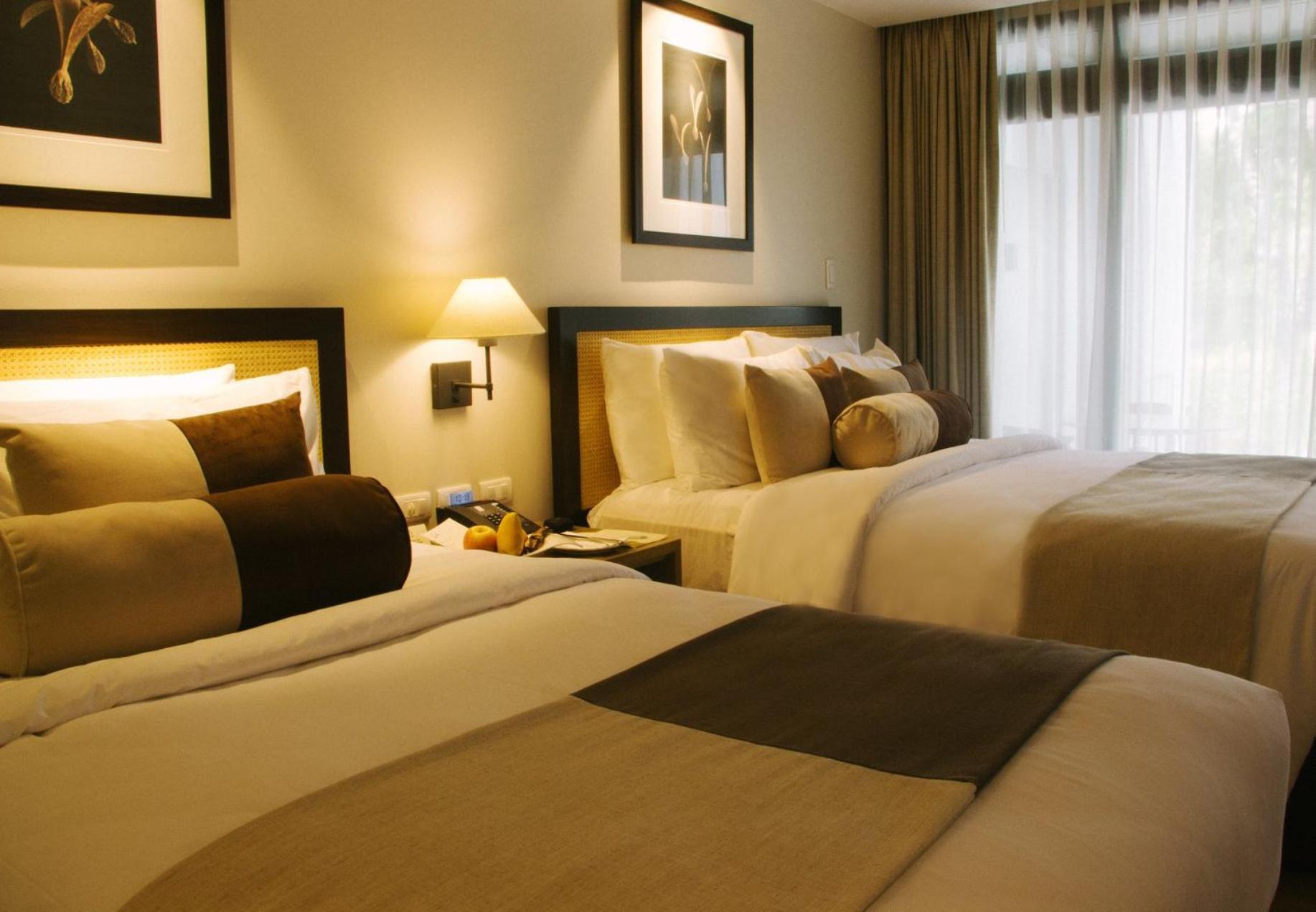 1 Queen Bed and 1 Single Bed, Standard Room with Forest View