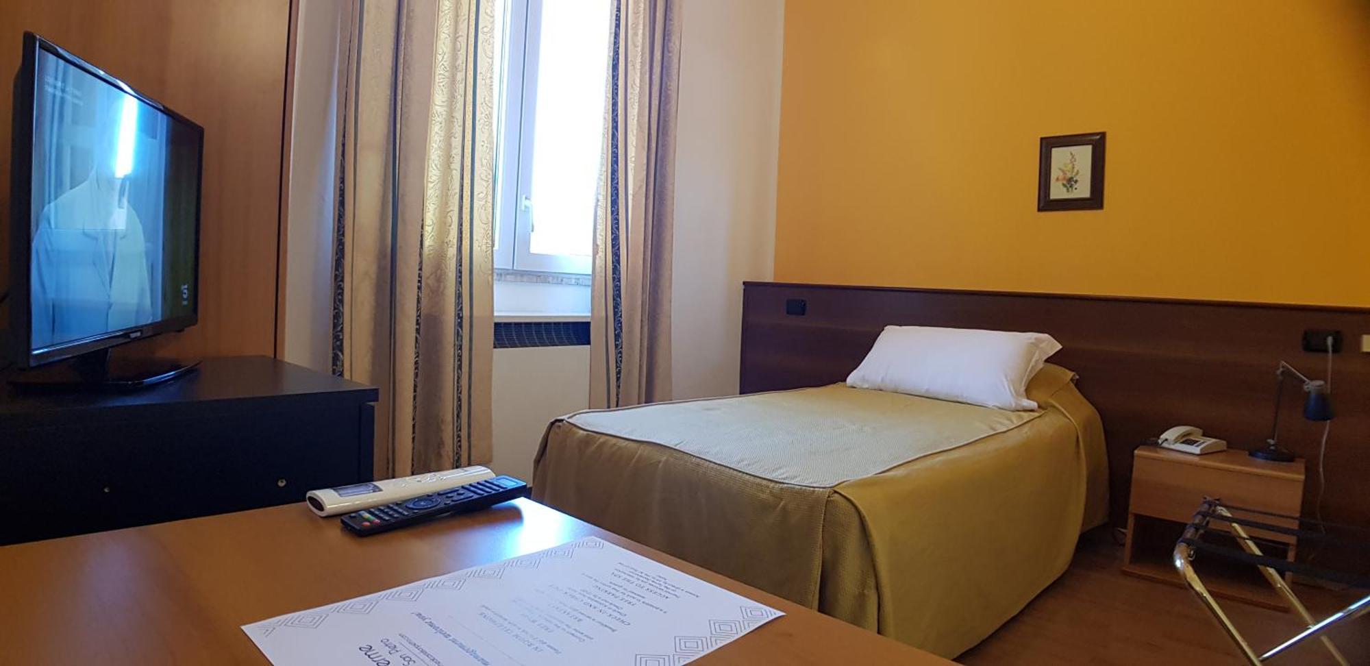 Economy Single Room
