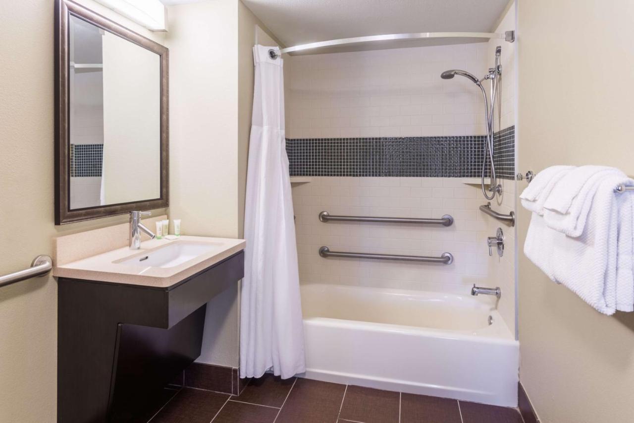 One-Bedroom Suite Two Double Beds