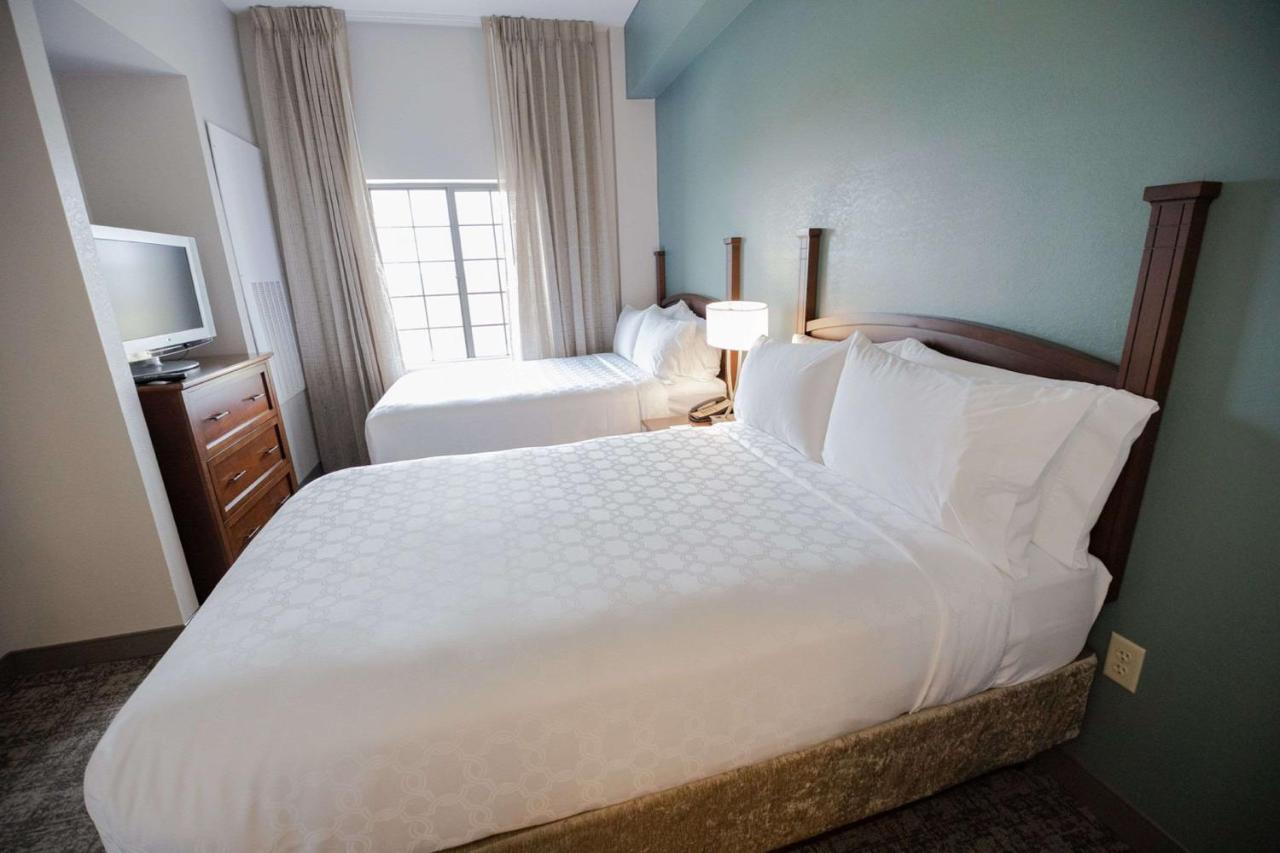 One-Bedroom Suite Two Double Beds