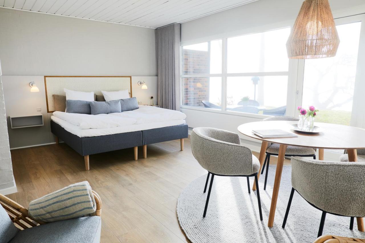 Two-Bedroom Apartment with Sea View