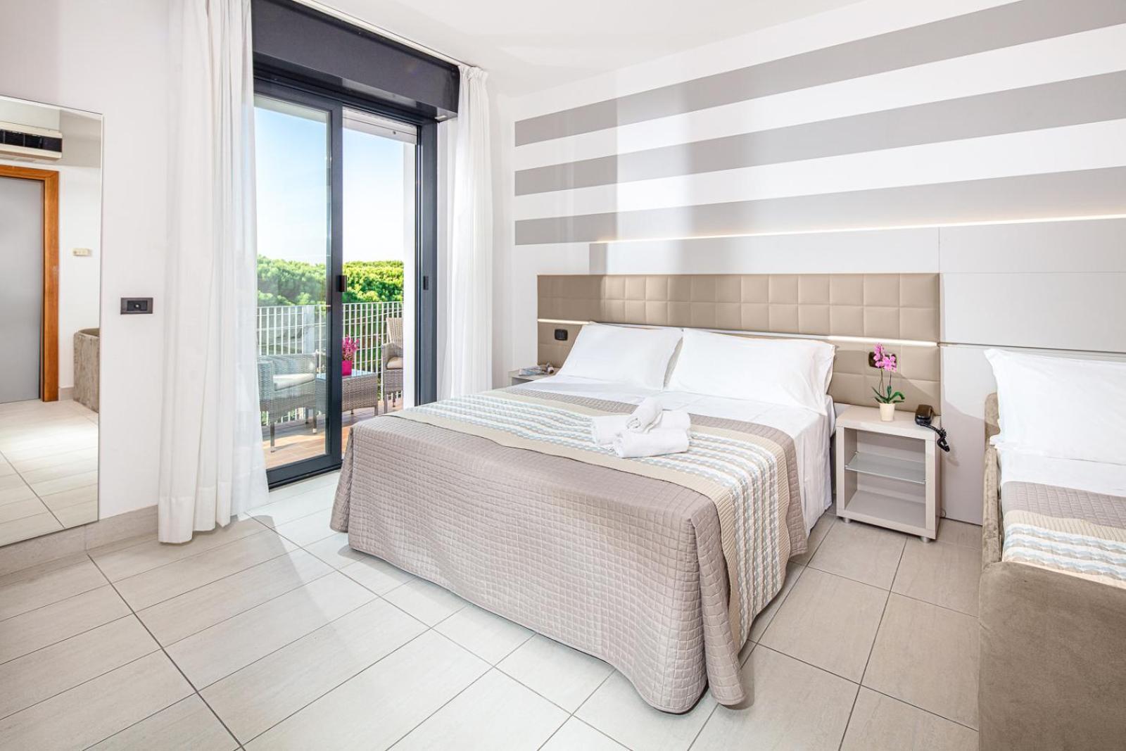 Superior Quadruple Room,1227048722:JPEG