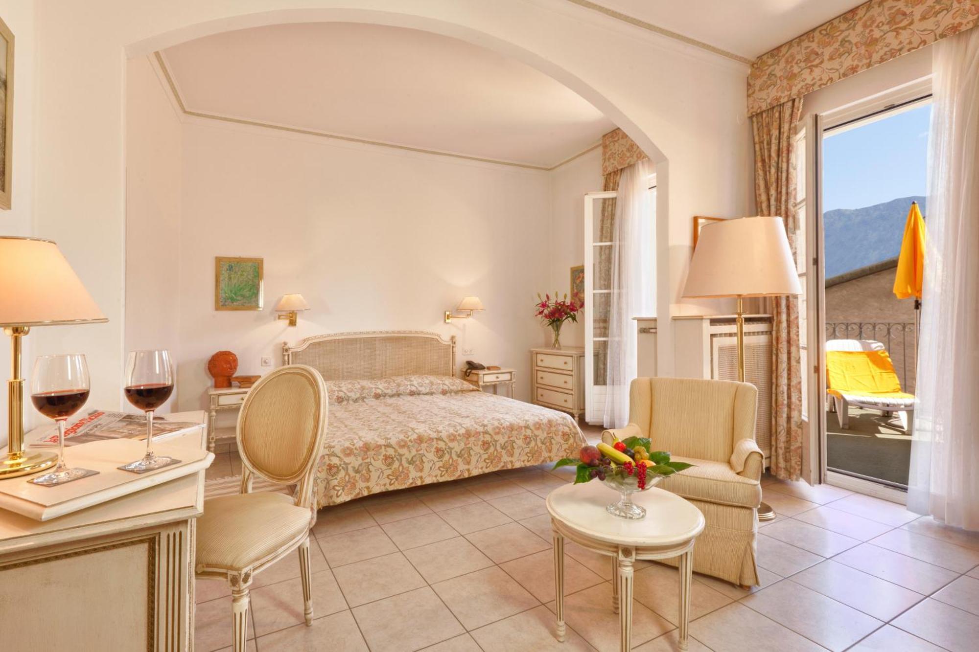Double Room with Courtyard View
